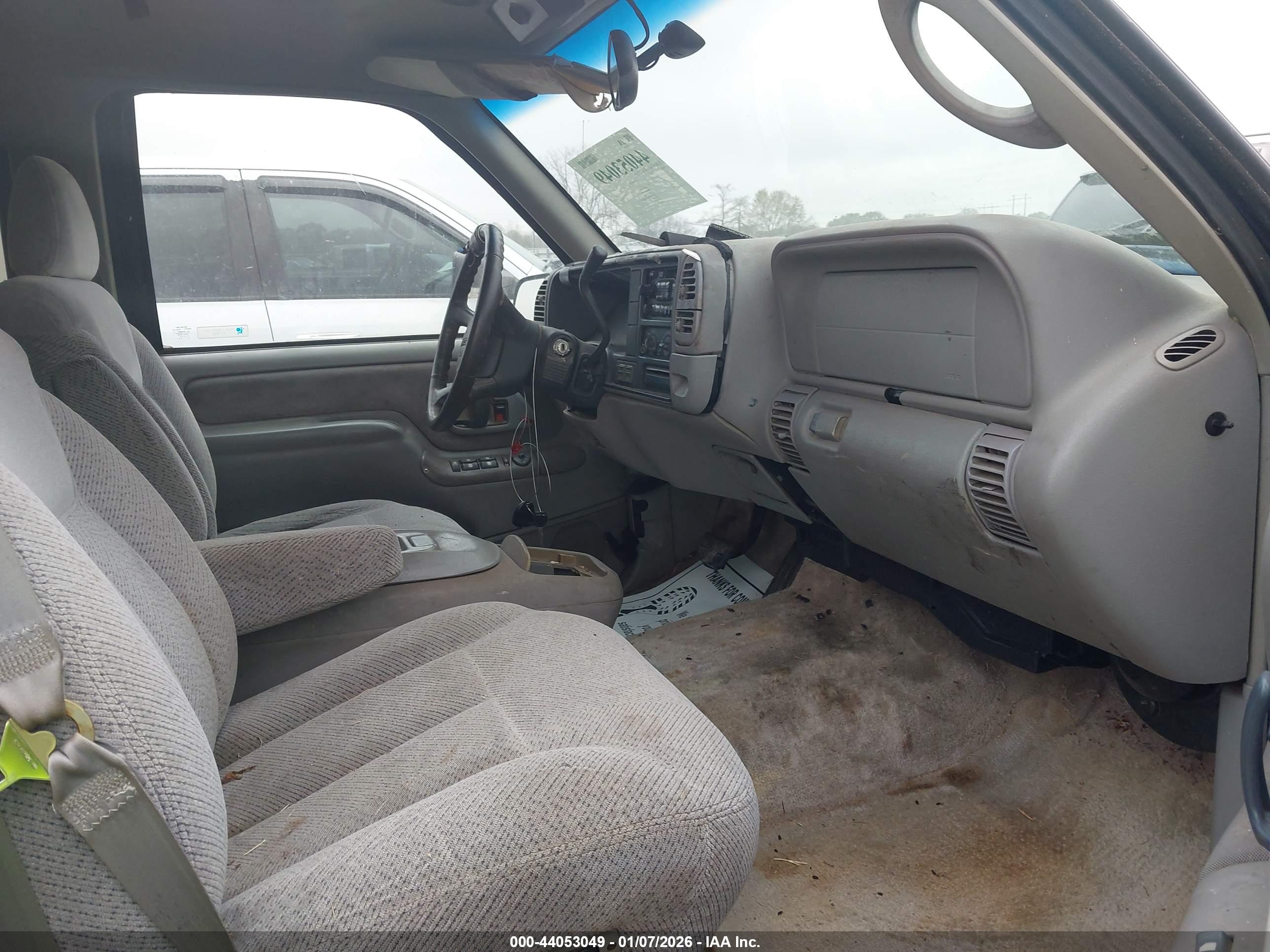 GMC YUKON image 5