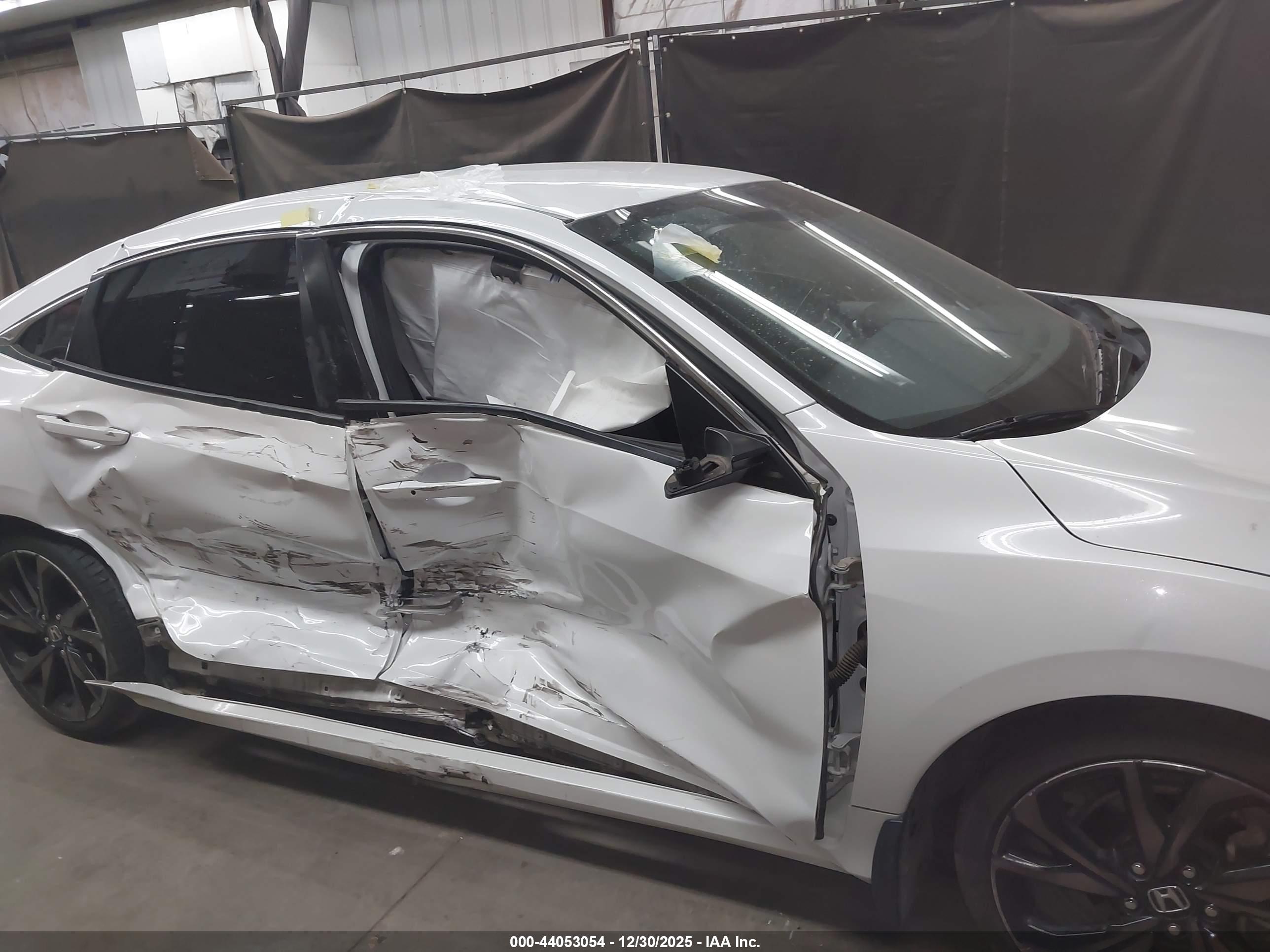 HONDA CIVIC image 6