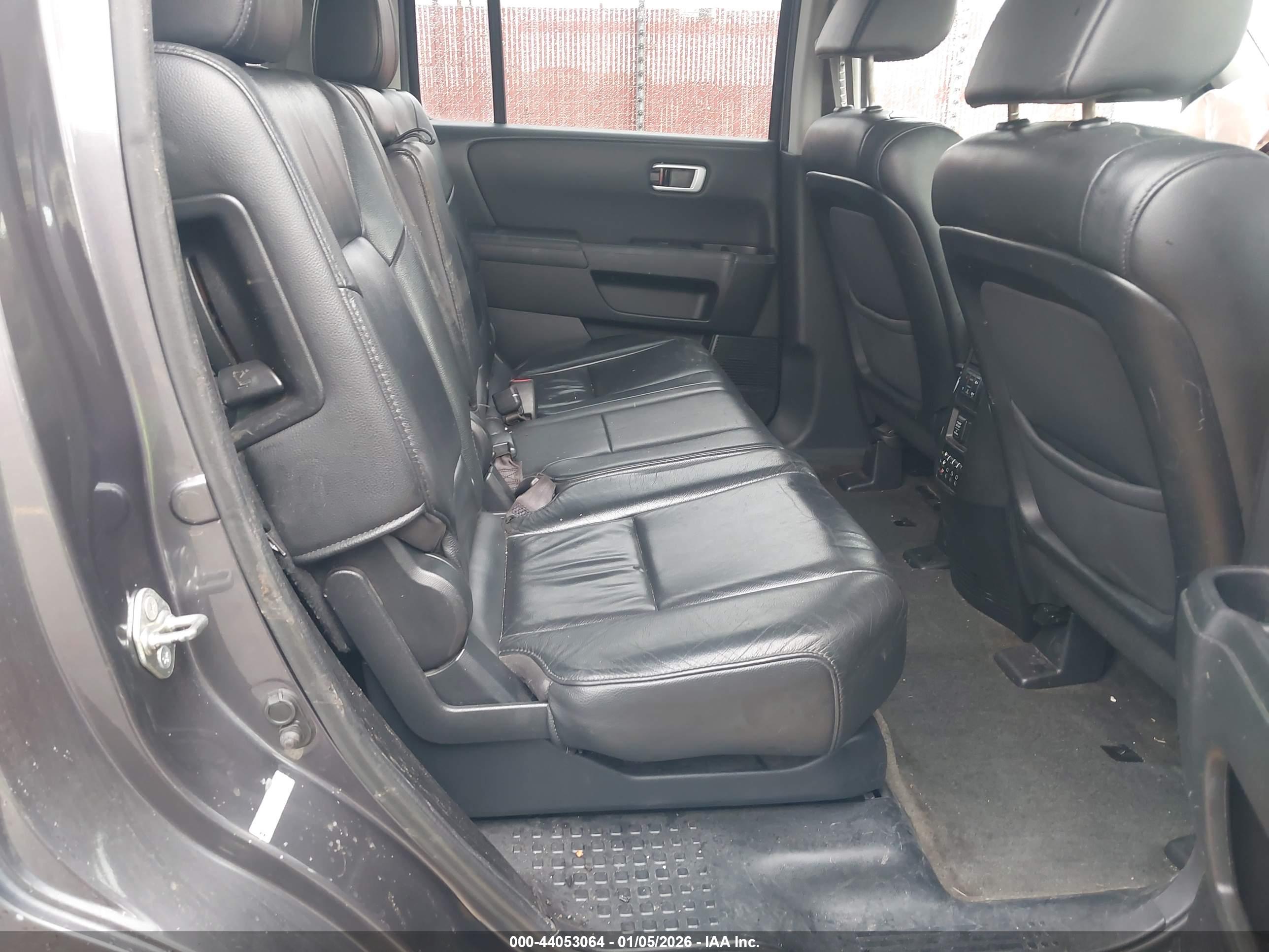 HONDA PILOT image 8