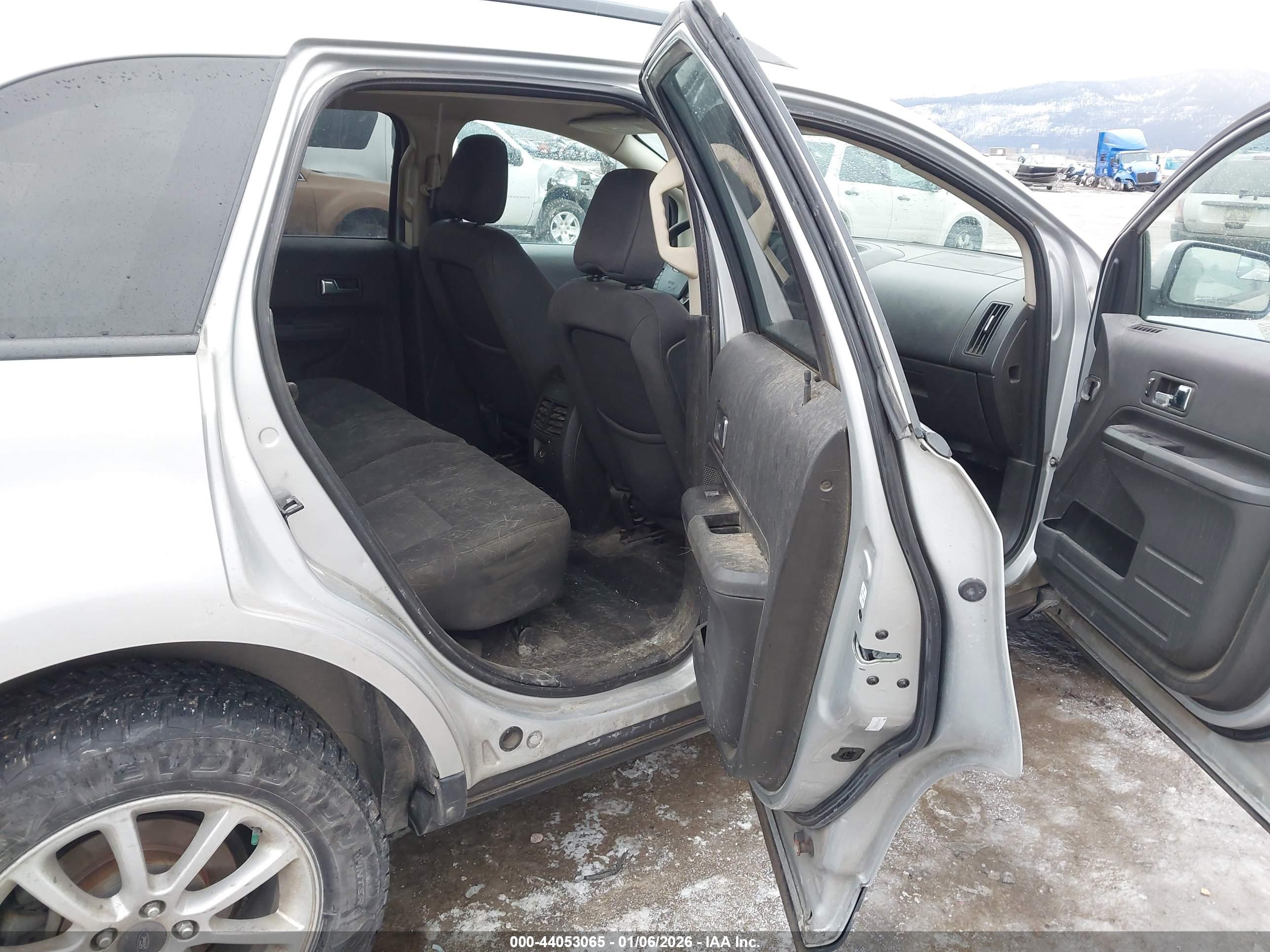 FORD EDGE image 8