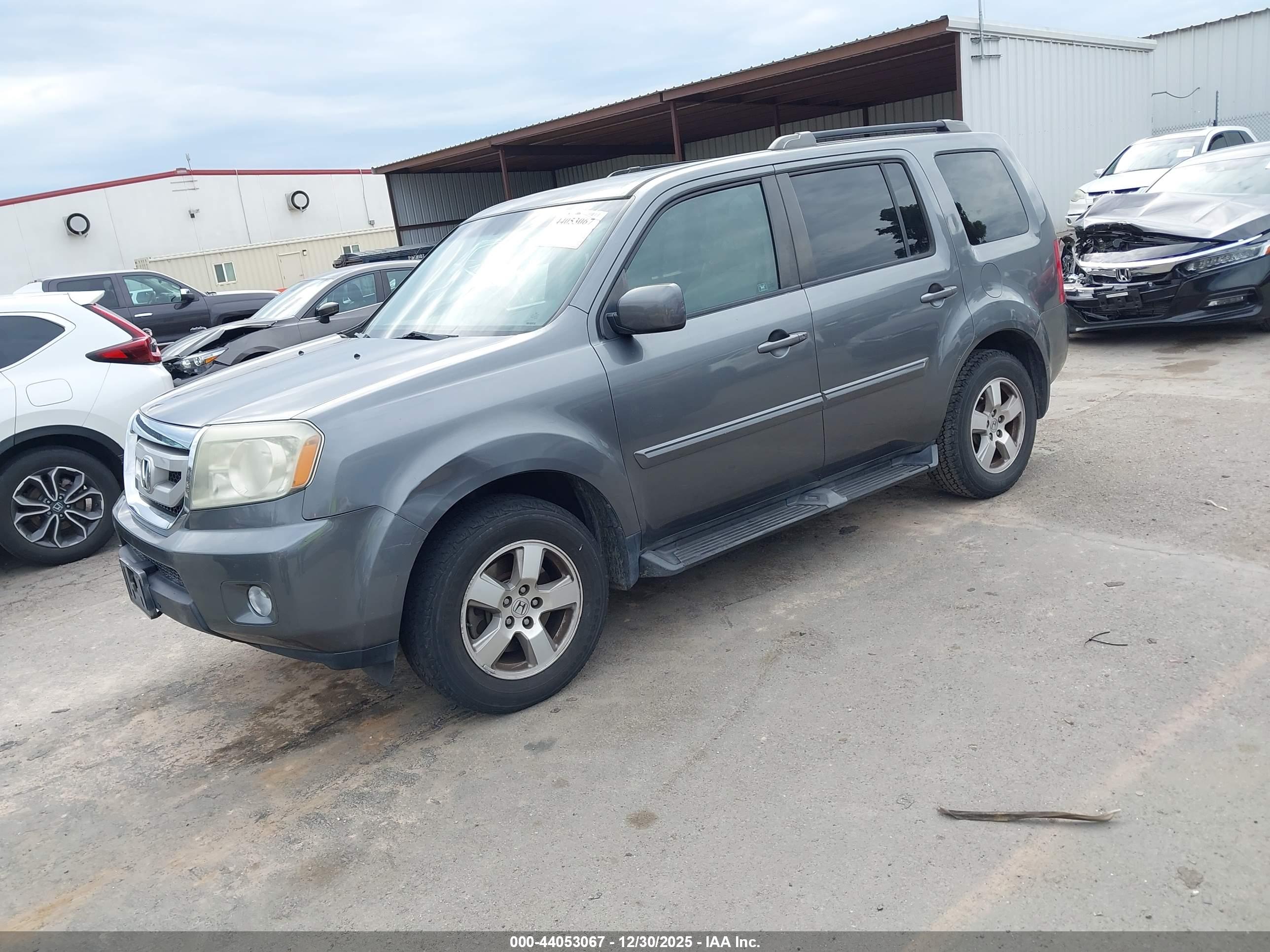 HONDA PILOT image 2