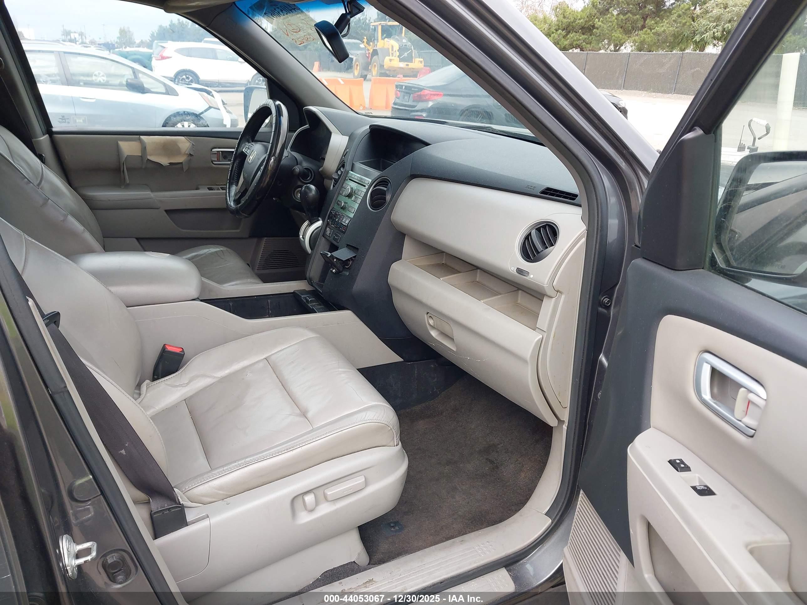 HONDA PILOT image 5
