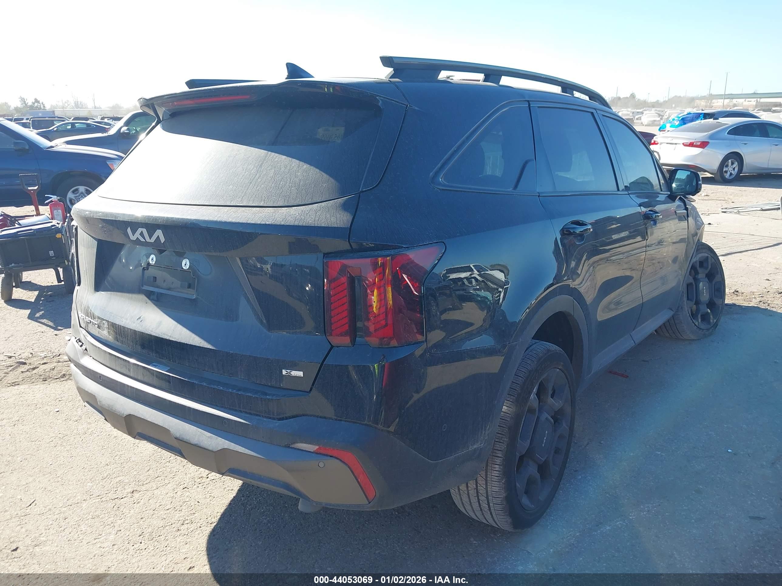 KIA SORENTO image 4