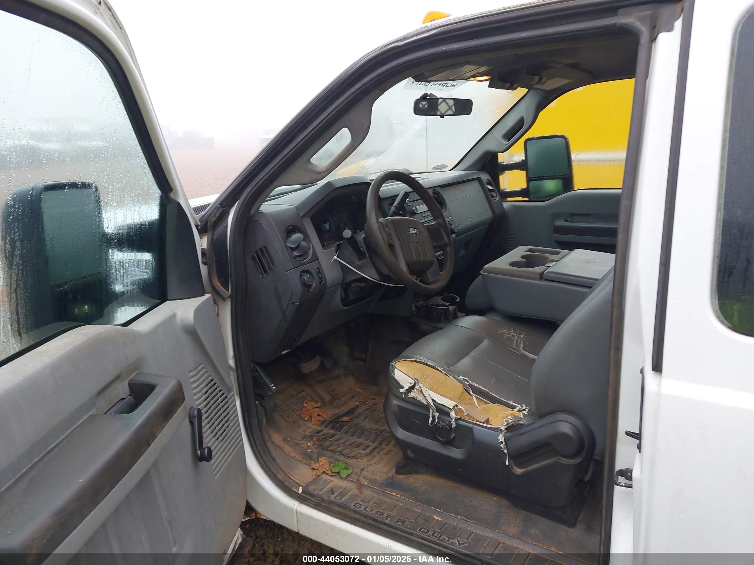 FORD F-350 image 7