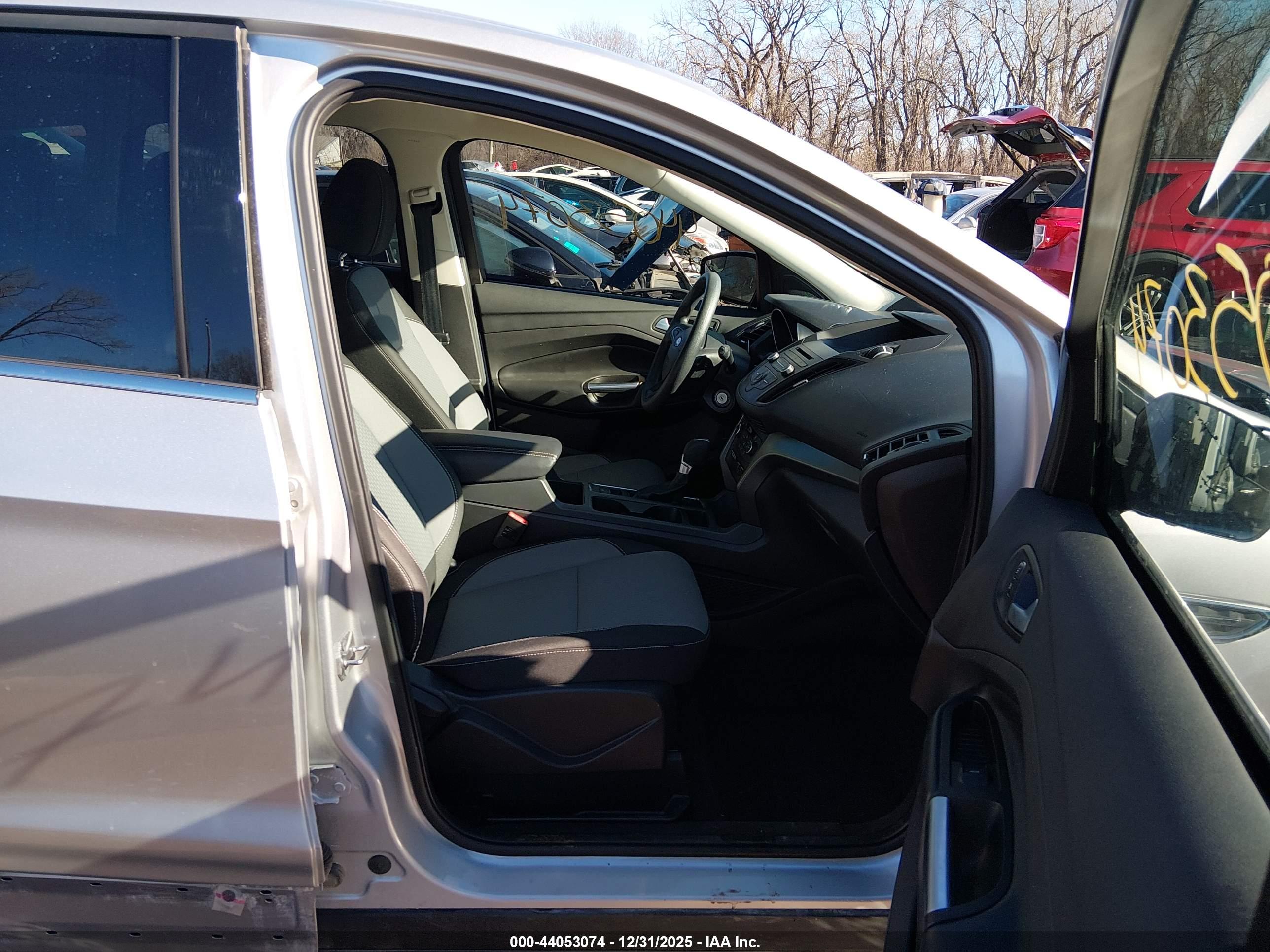 FORD ESCAPE image 5