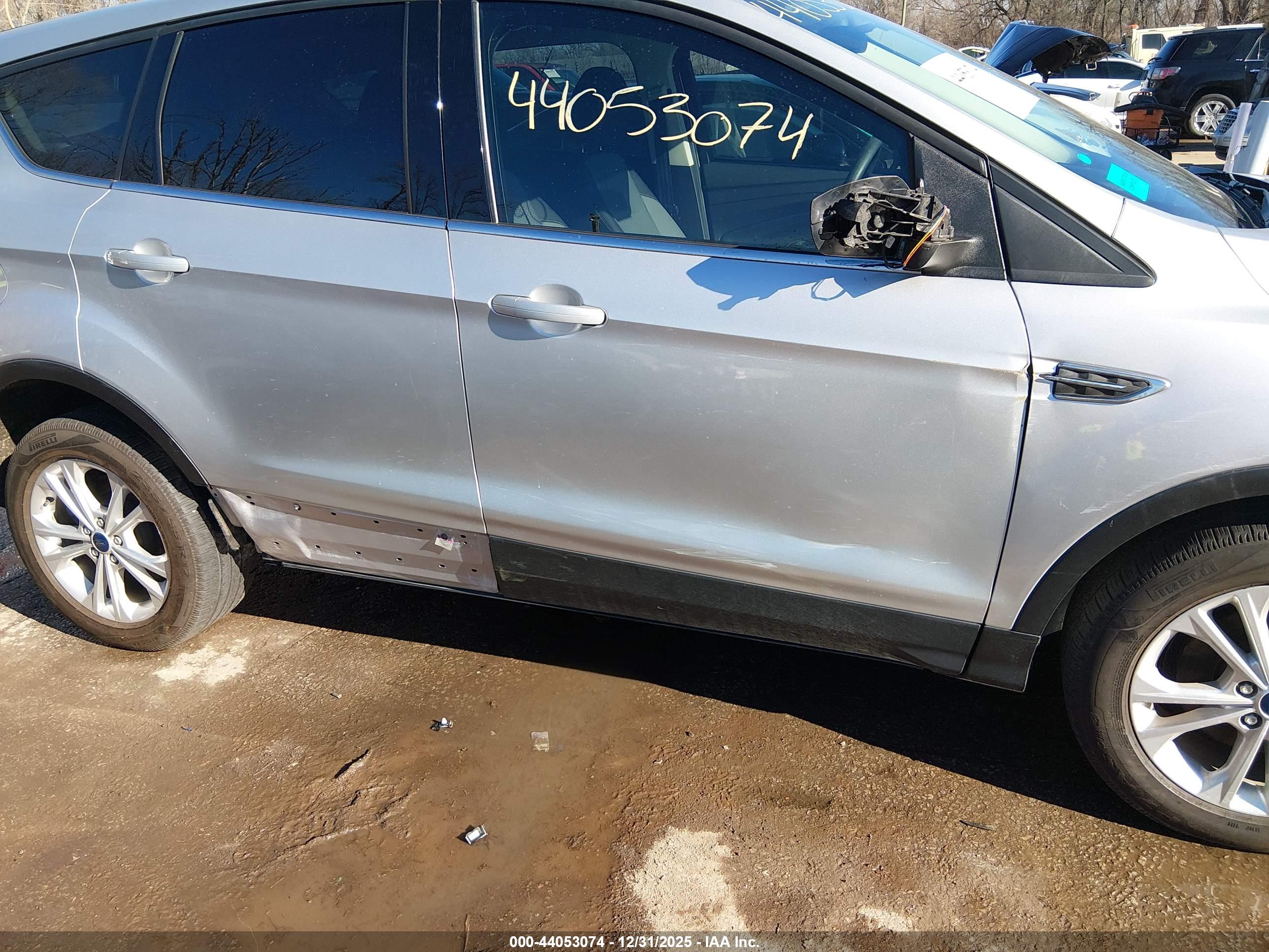 FORD ESCAPE image 6