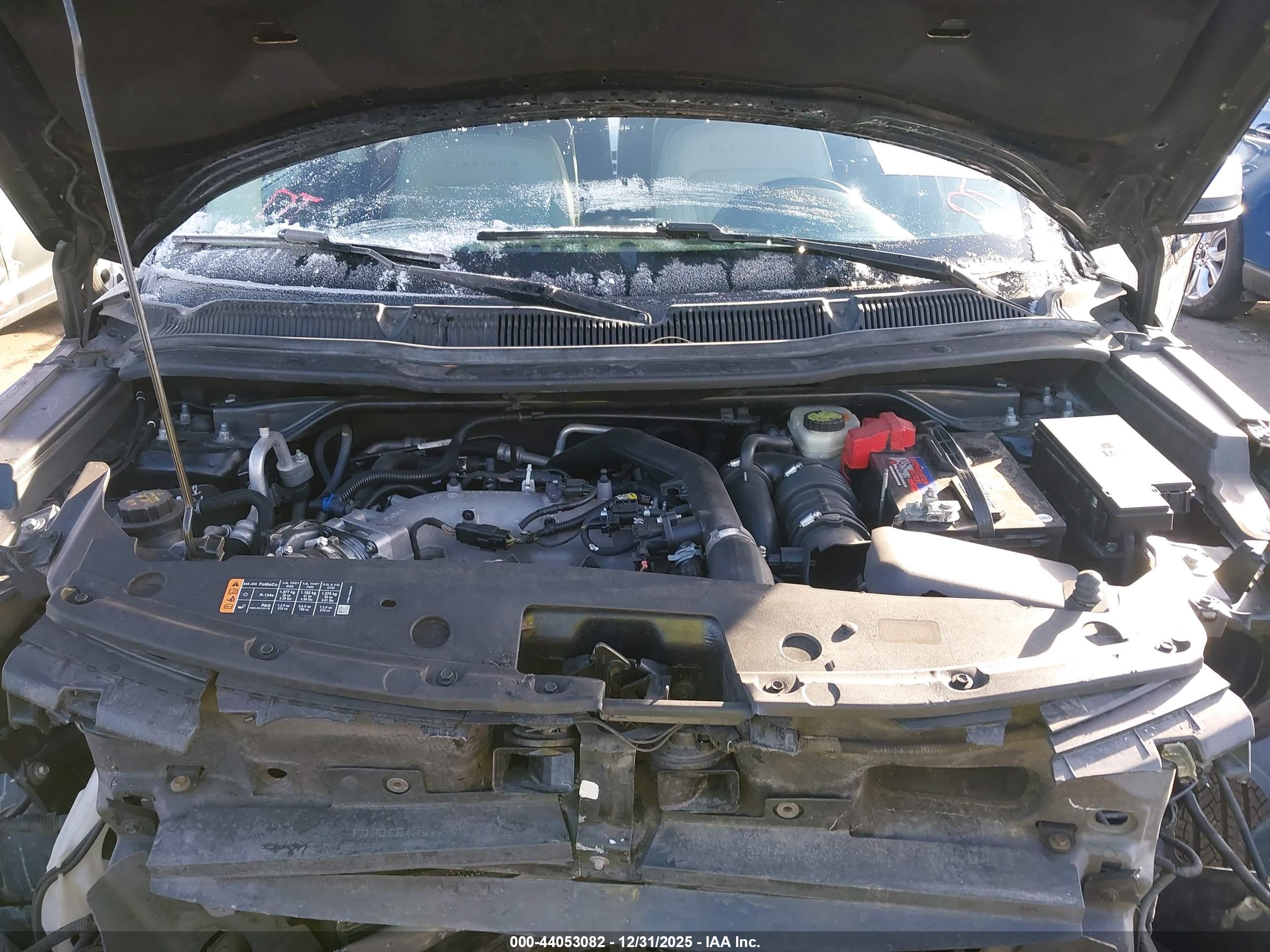 FORD EXPLORER image 10