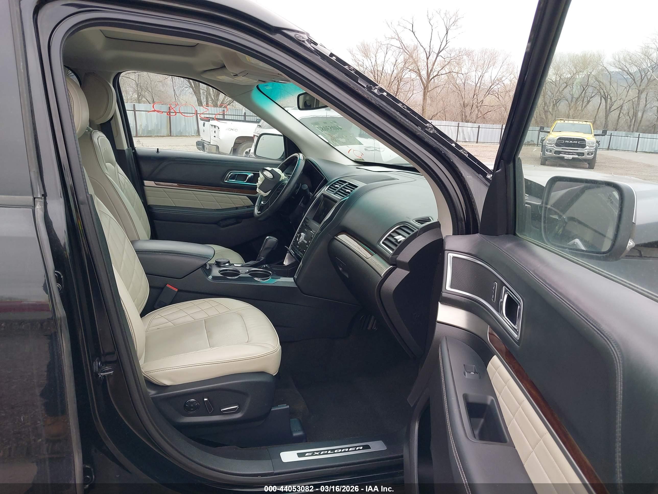 FORD EXPLORER image 5