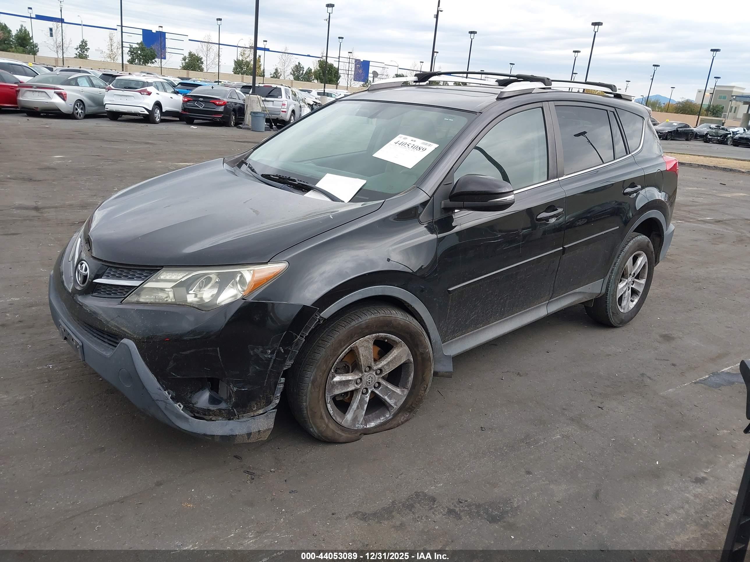 TOYOTA RAV4 image 2