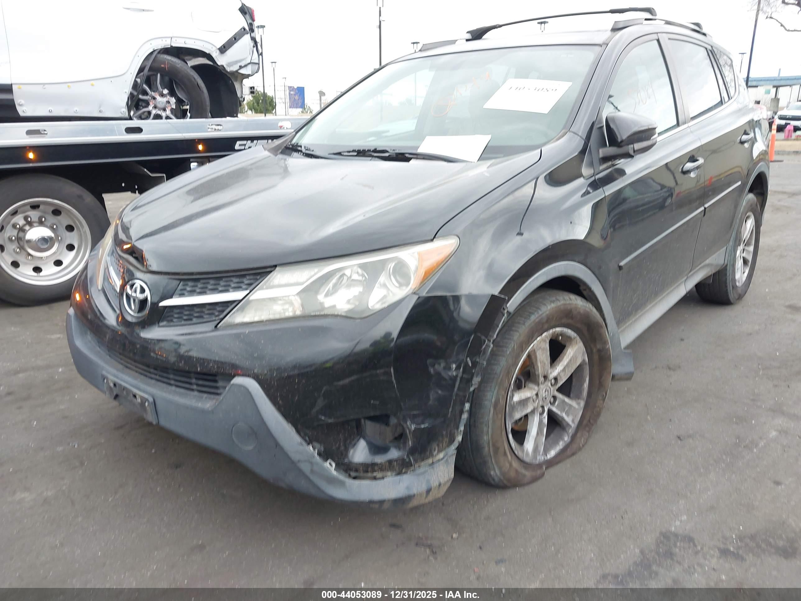 TOYOTA RAV4 image 6