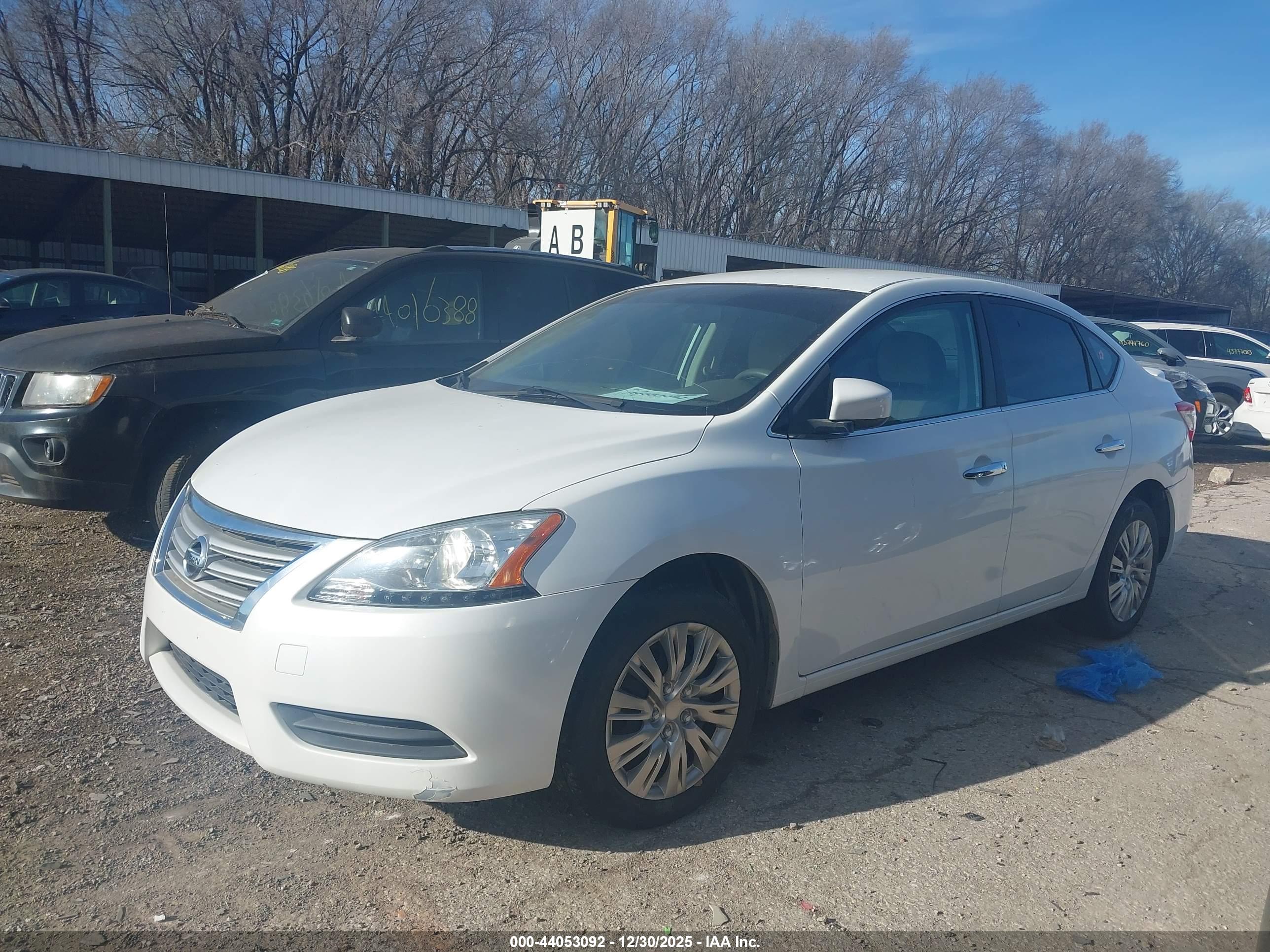 NISSAN SENTRA image 2
