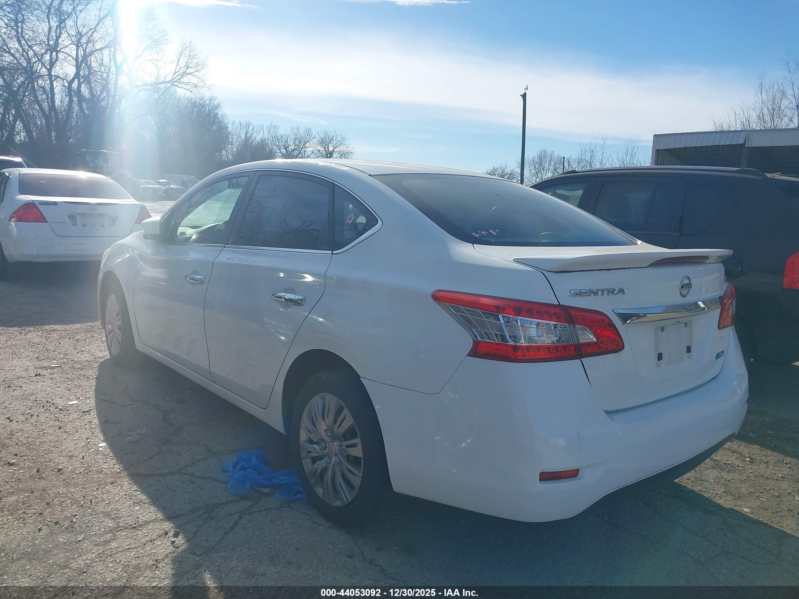 NISSAN SENTRA image 3