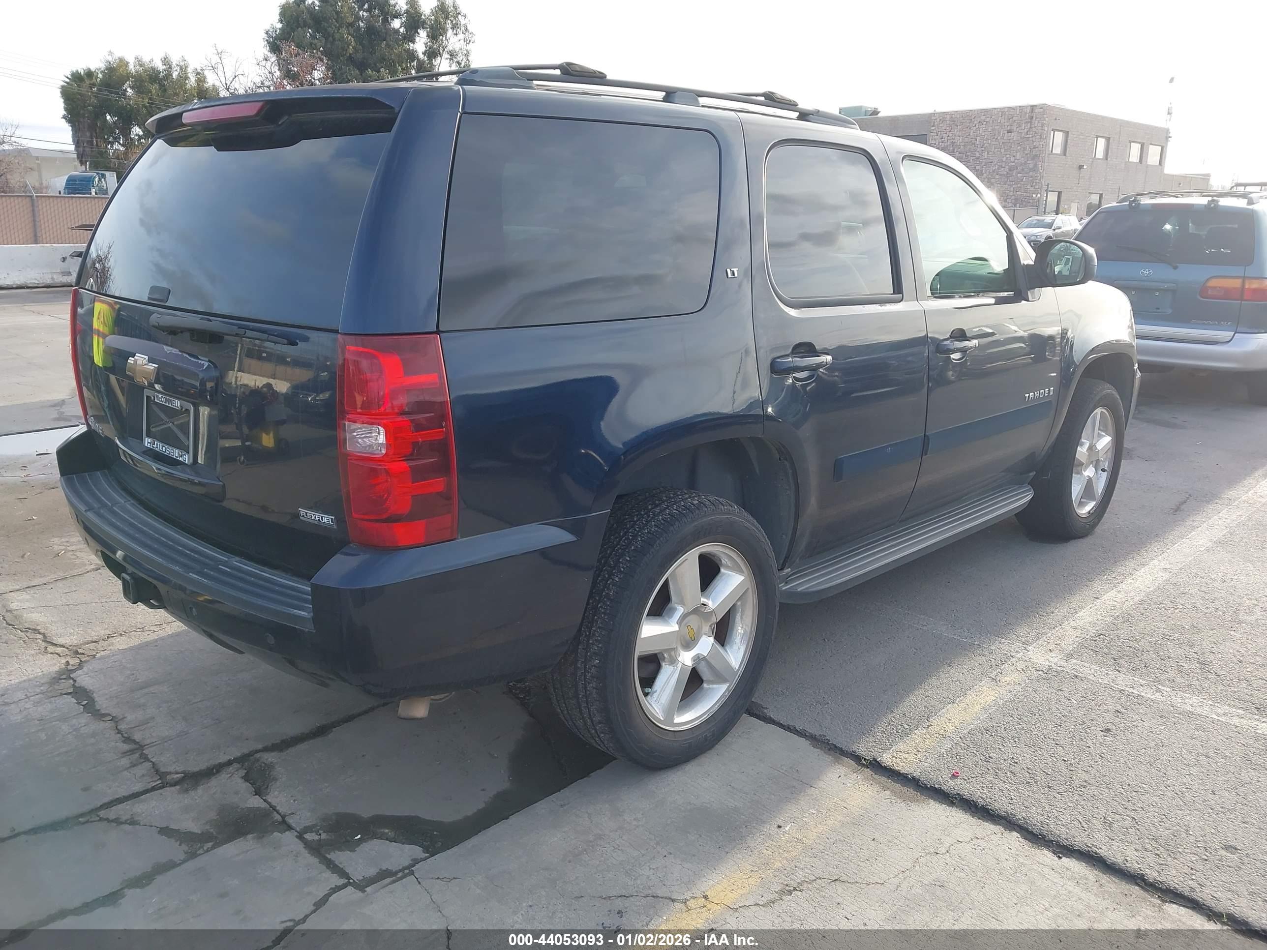 CHEVROLET TAHOE image 4