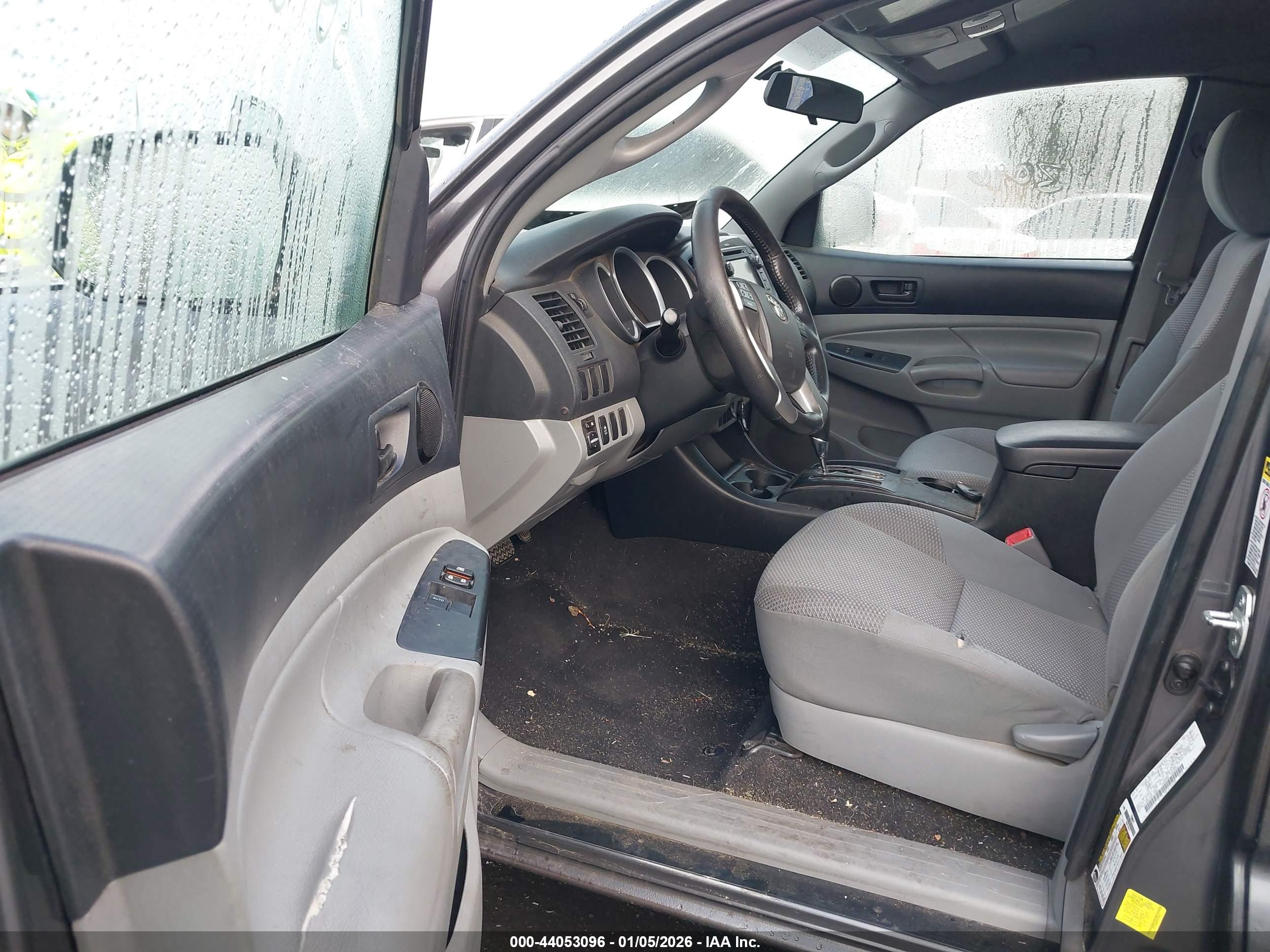 TOYOTA TACOMA image 5