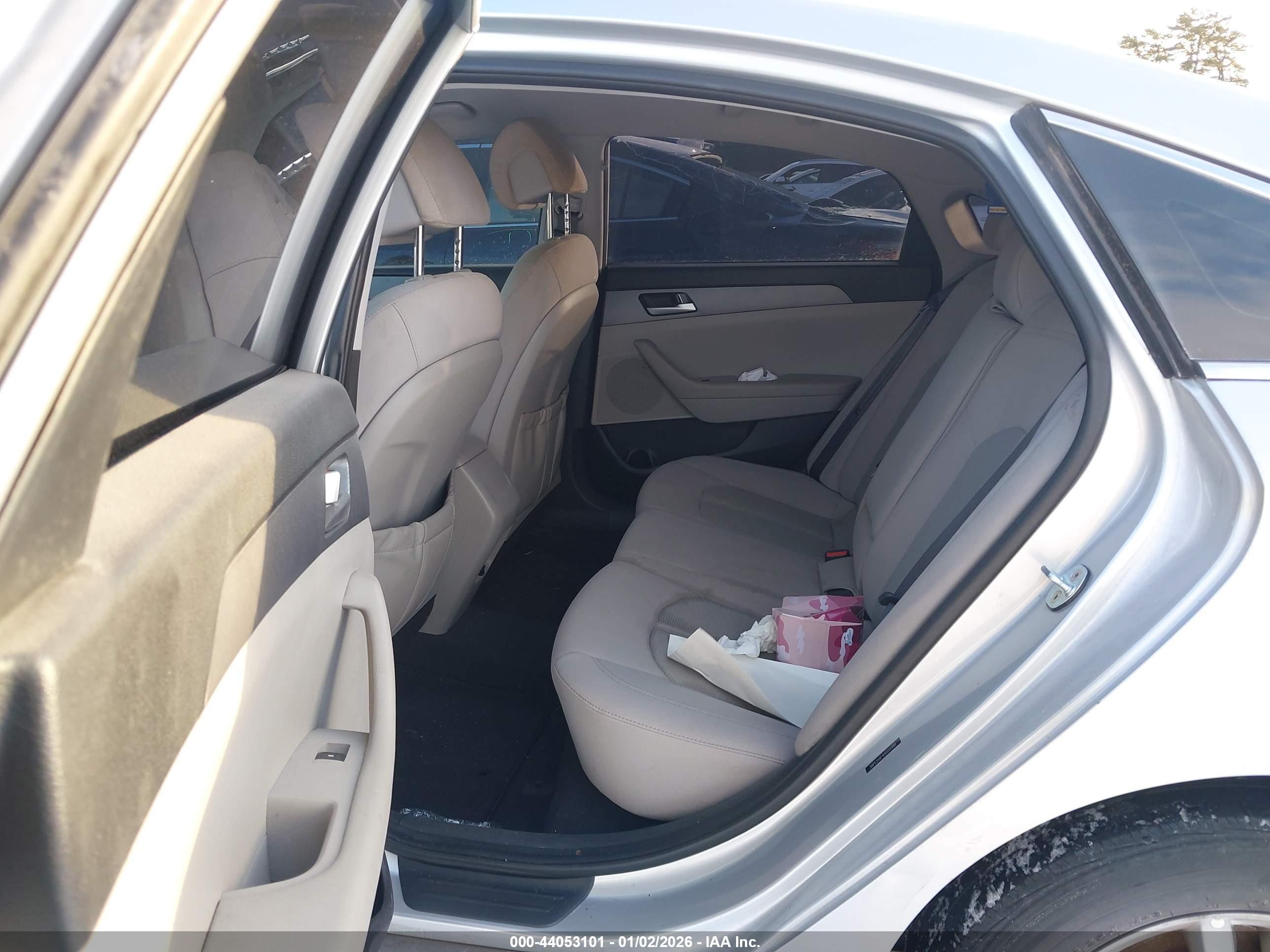 HYUNDAI SONATA image 8