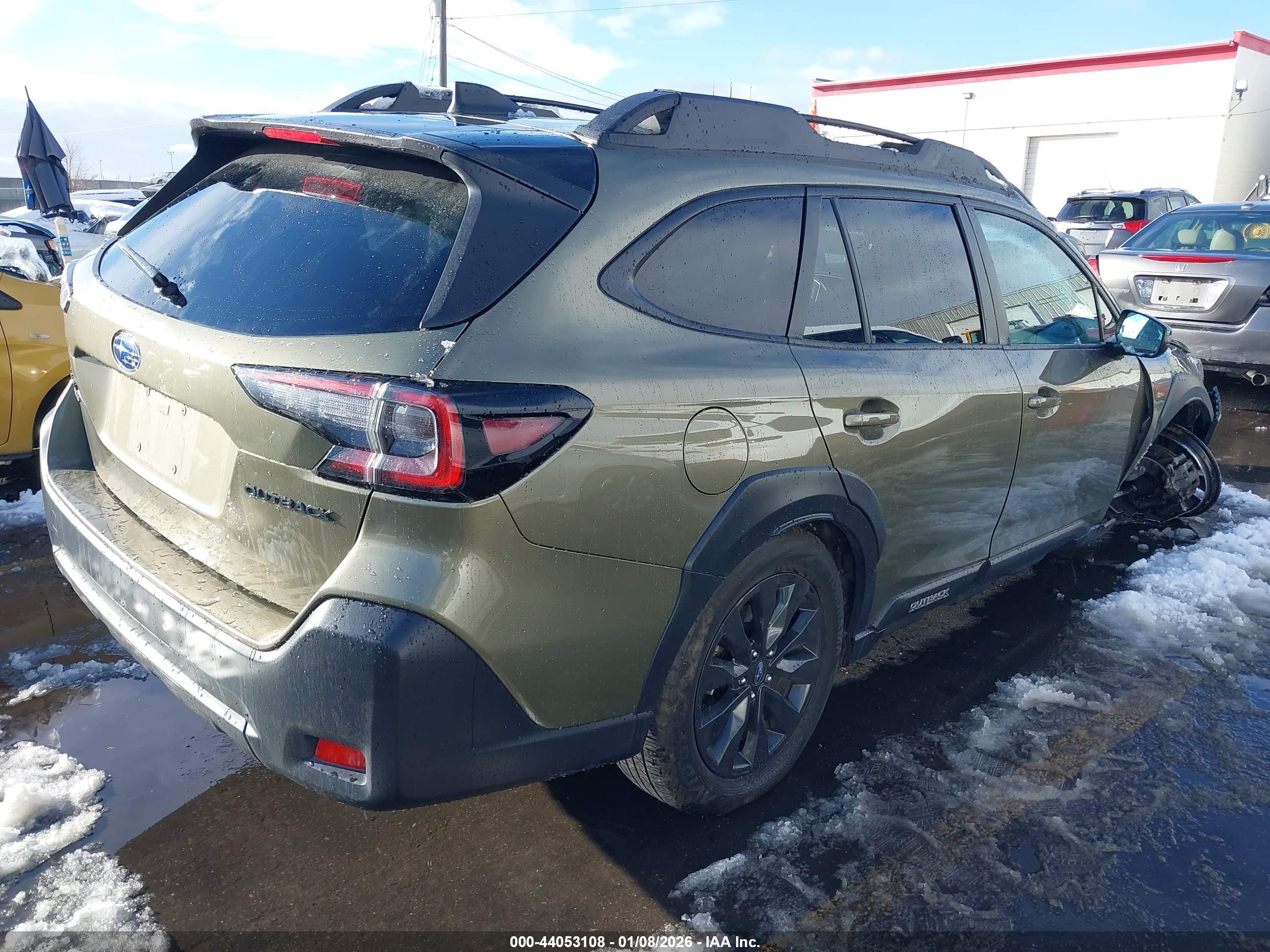SUBARU OUTBACK image 4