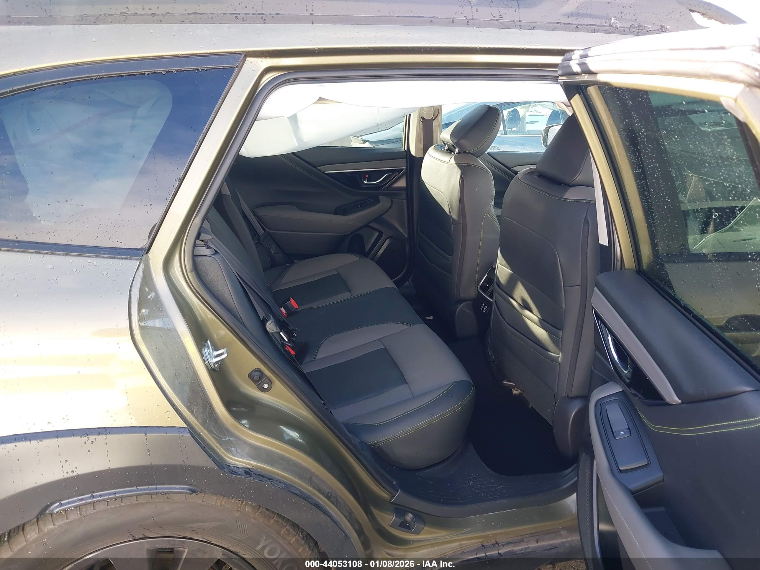 SUBARU OUTBACK image 8