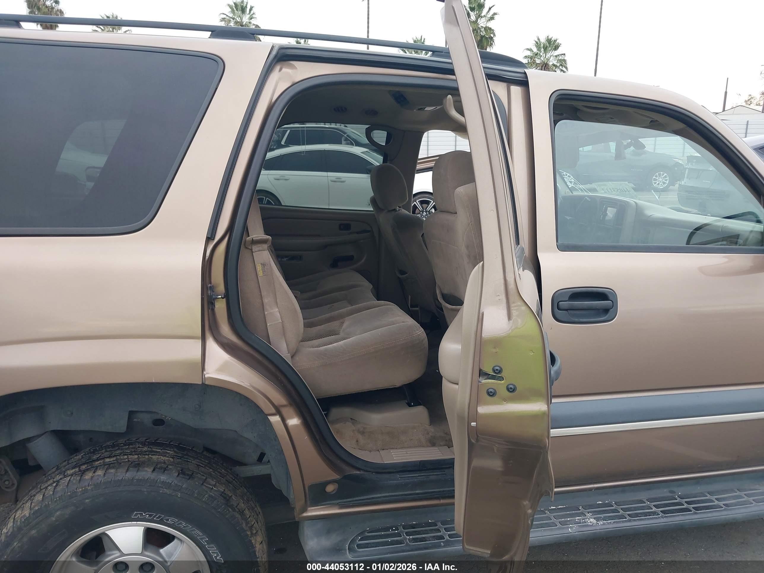 CHEVROLET TAHOE image 8