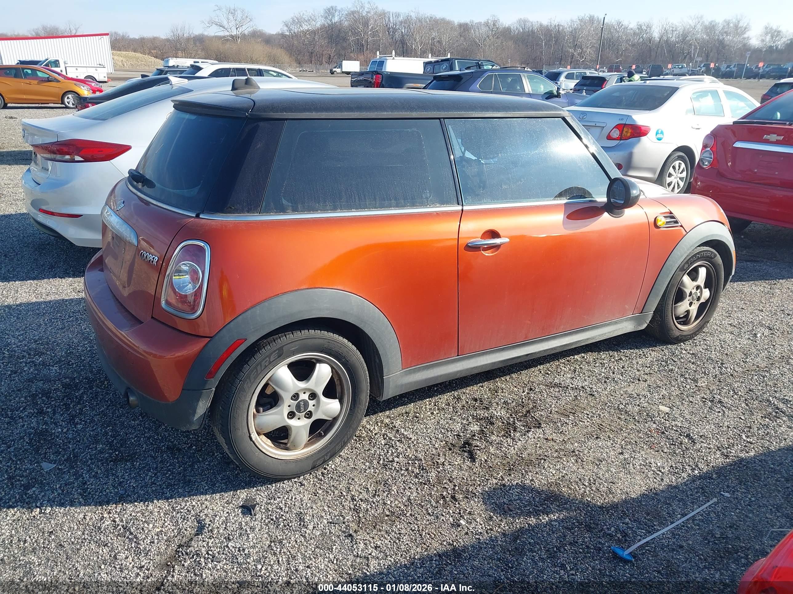 MINI COOPER image 4