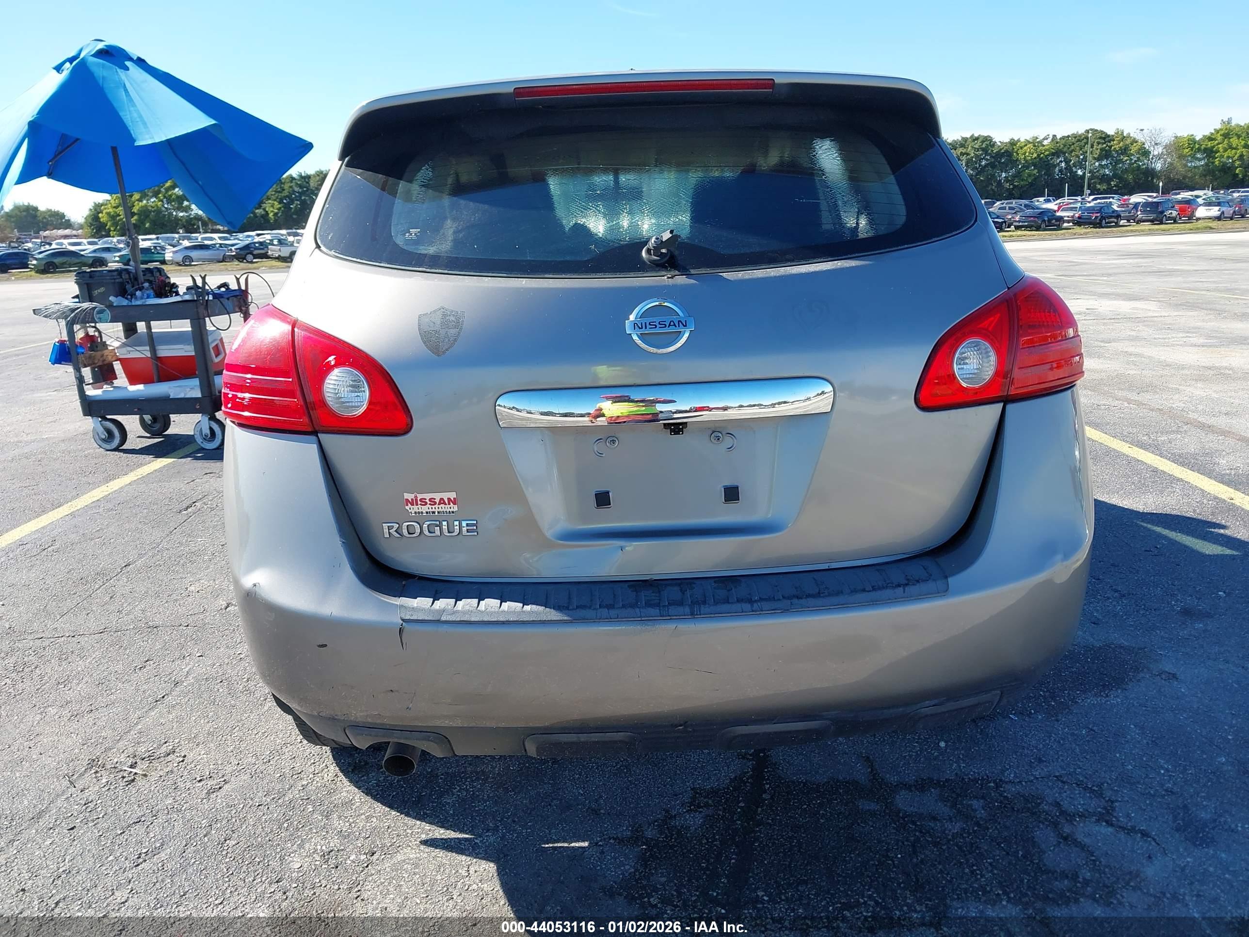 NISSAN ROGUE image 6