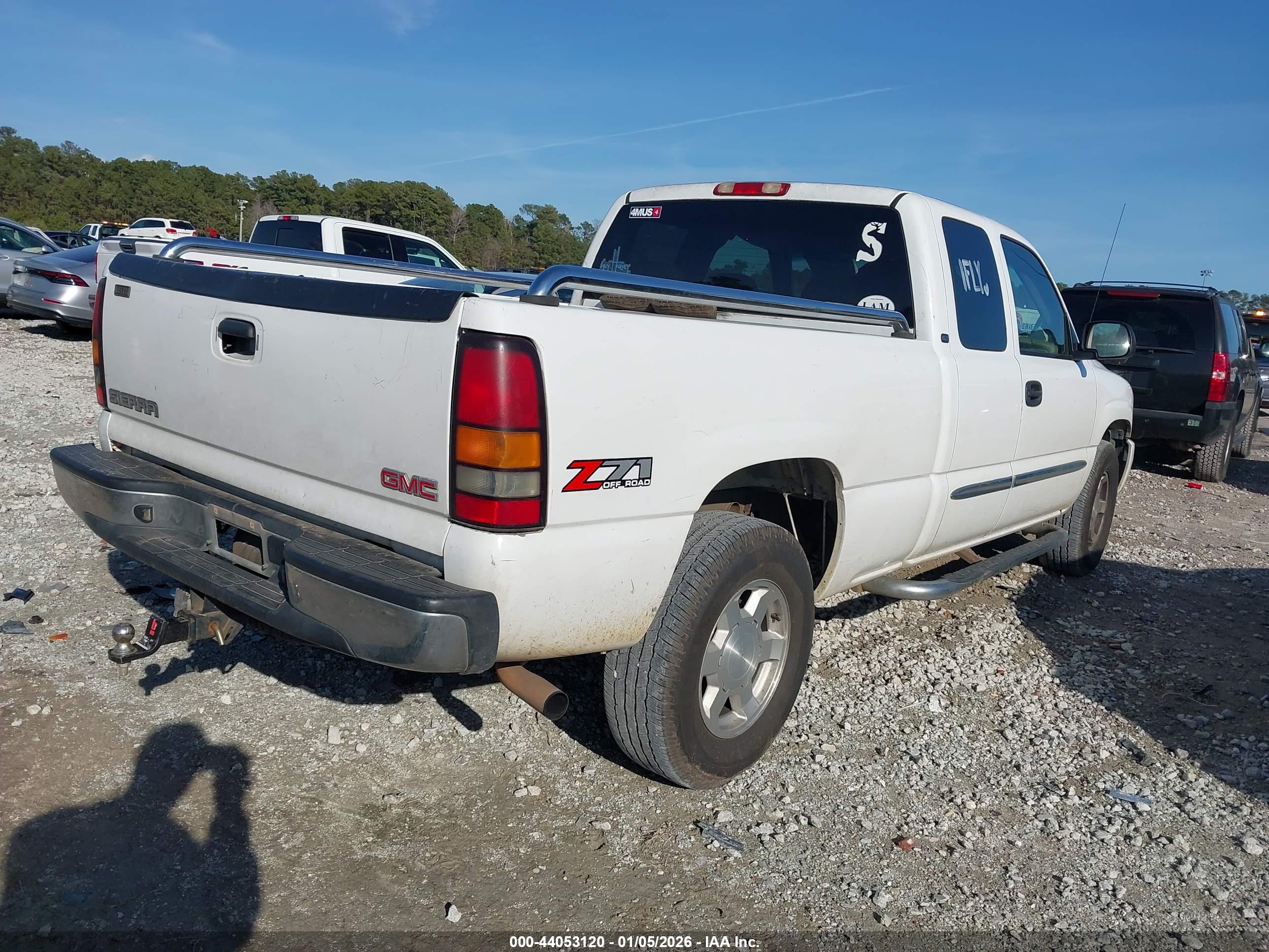 GMC SIERRA image 4