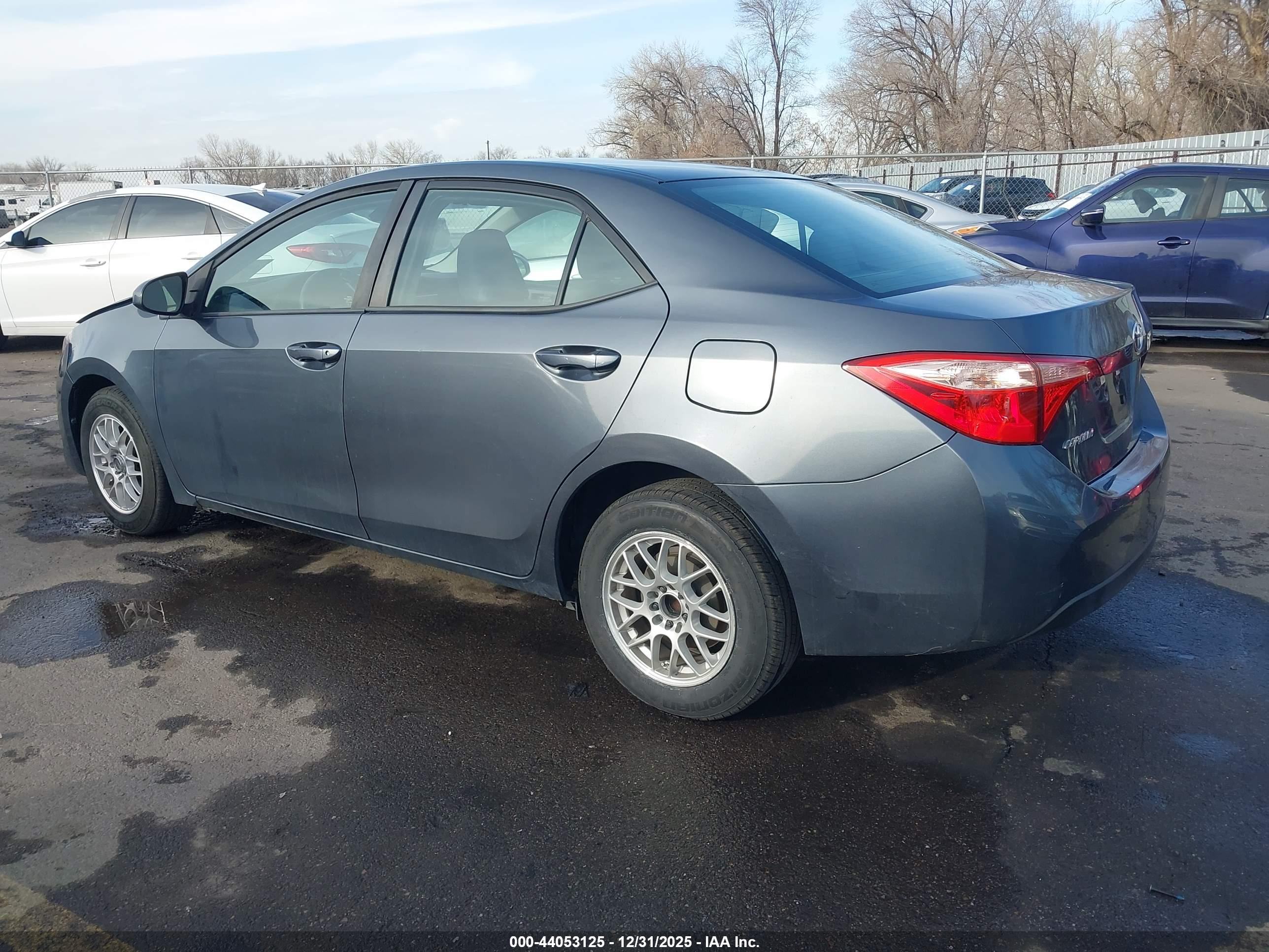 TOYOTA COROLLA image 3
