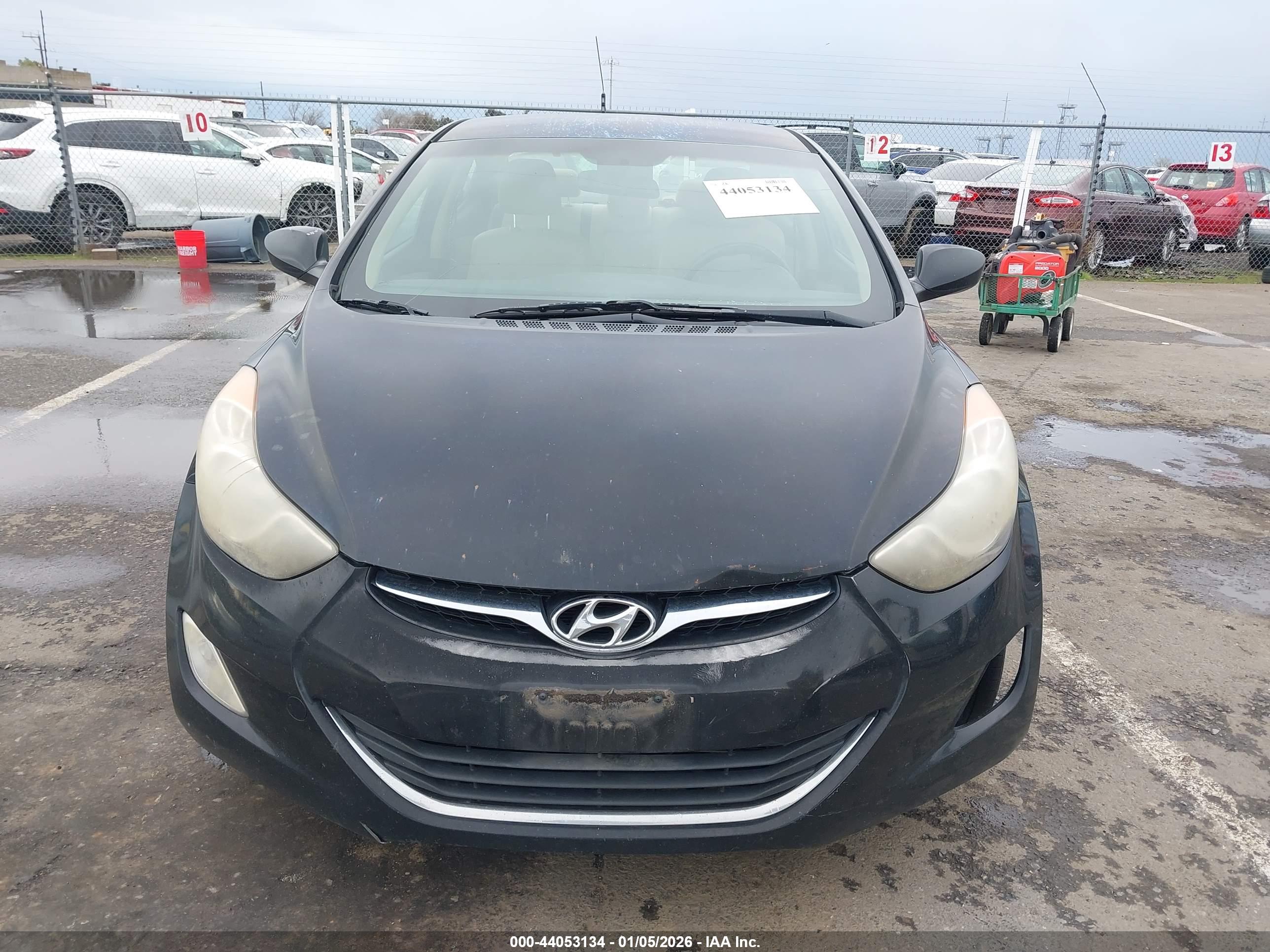 HYUNDAI ELANTRA image 6