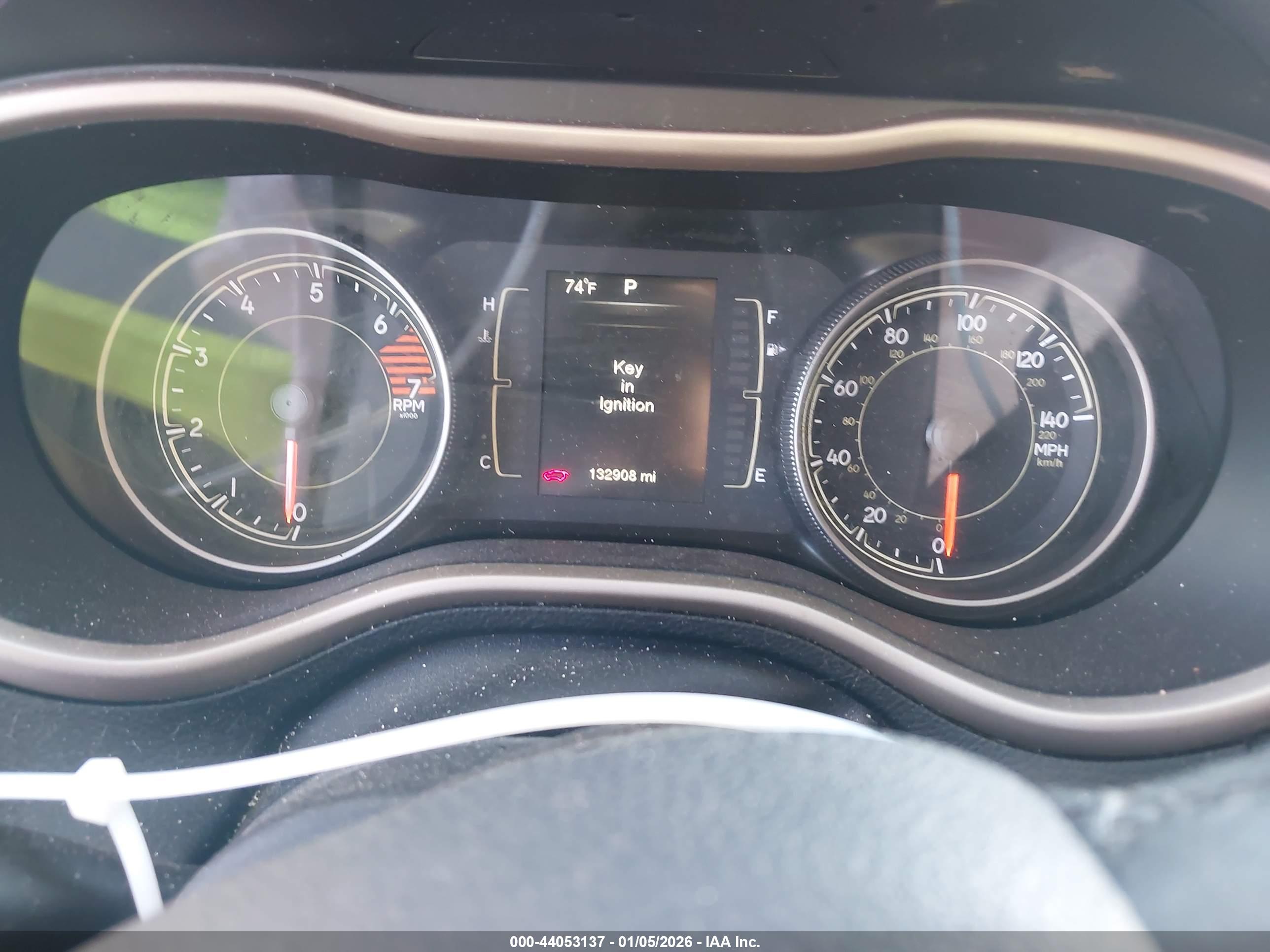 JEEP CHEROKEE image 7