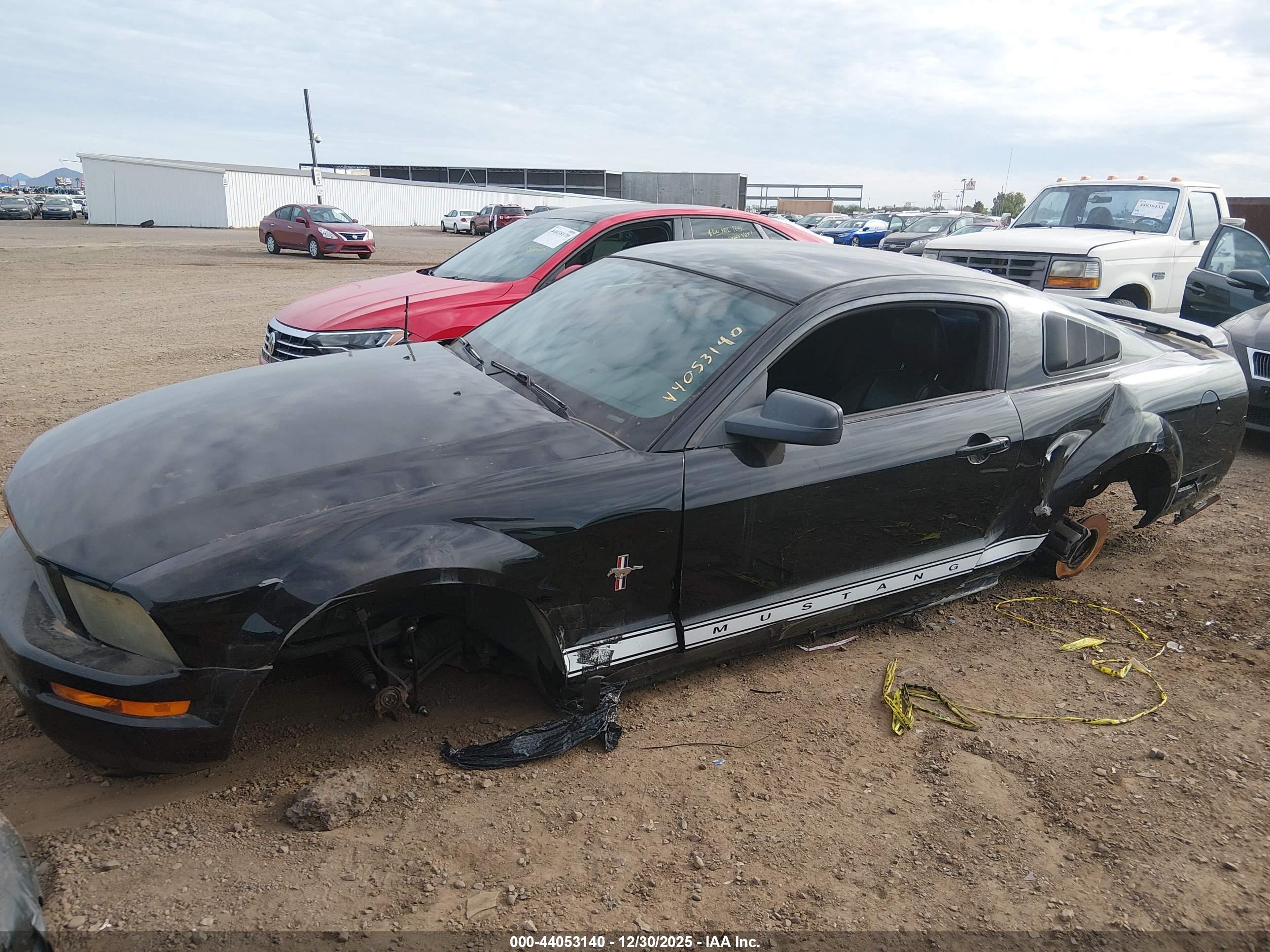 FORD MUSTANG image 6
