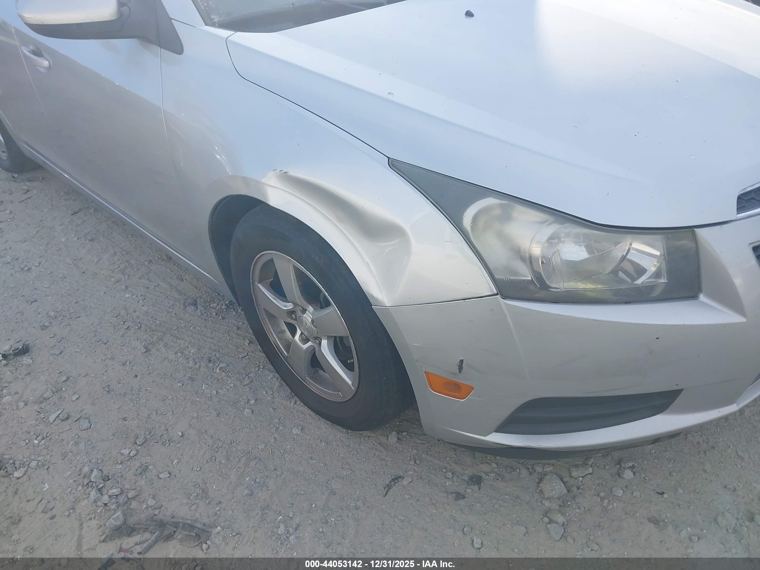 CHEVROLET CRUZE image 6