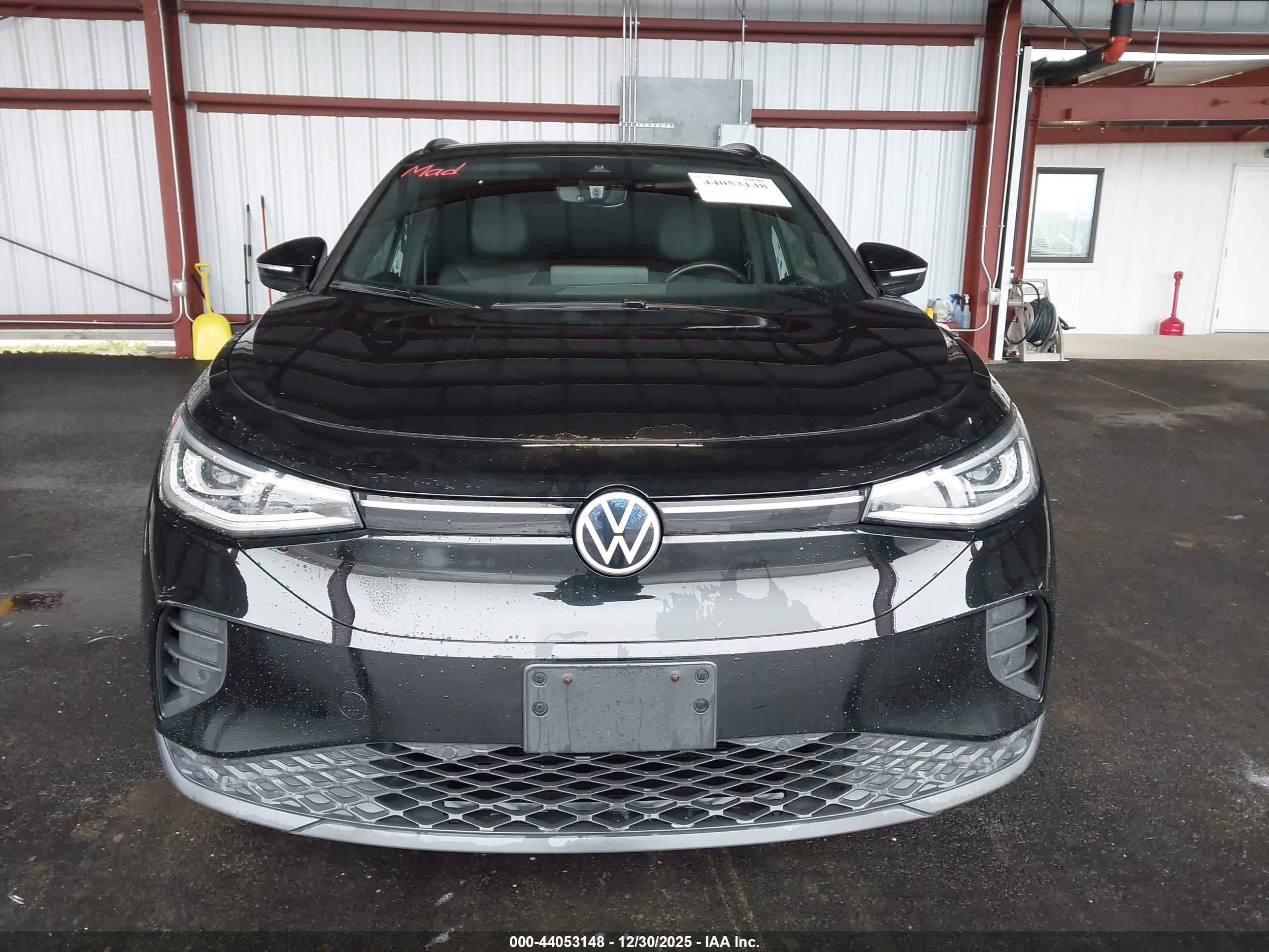VOLKSWAGEN ID.4 image 6