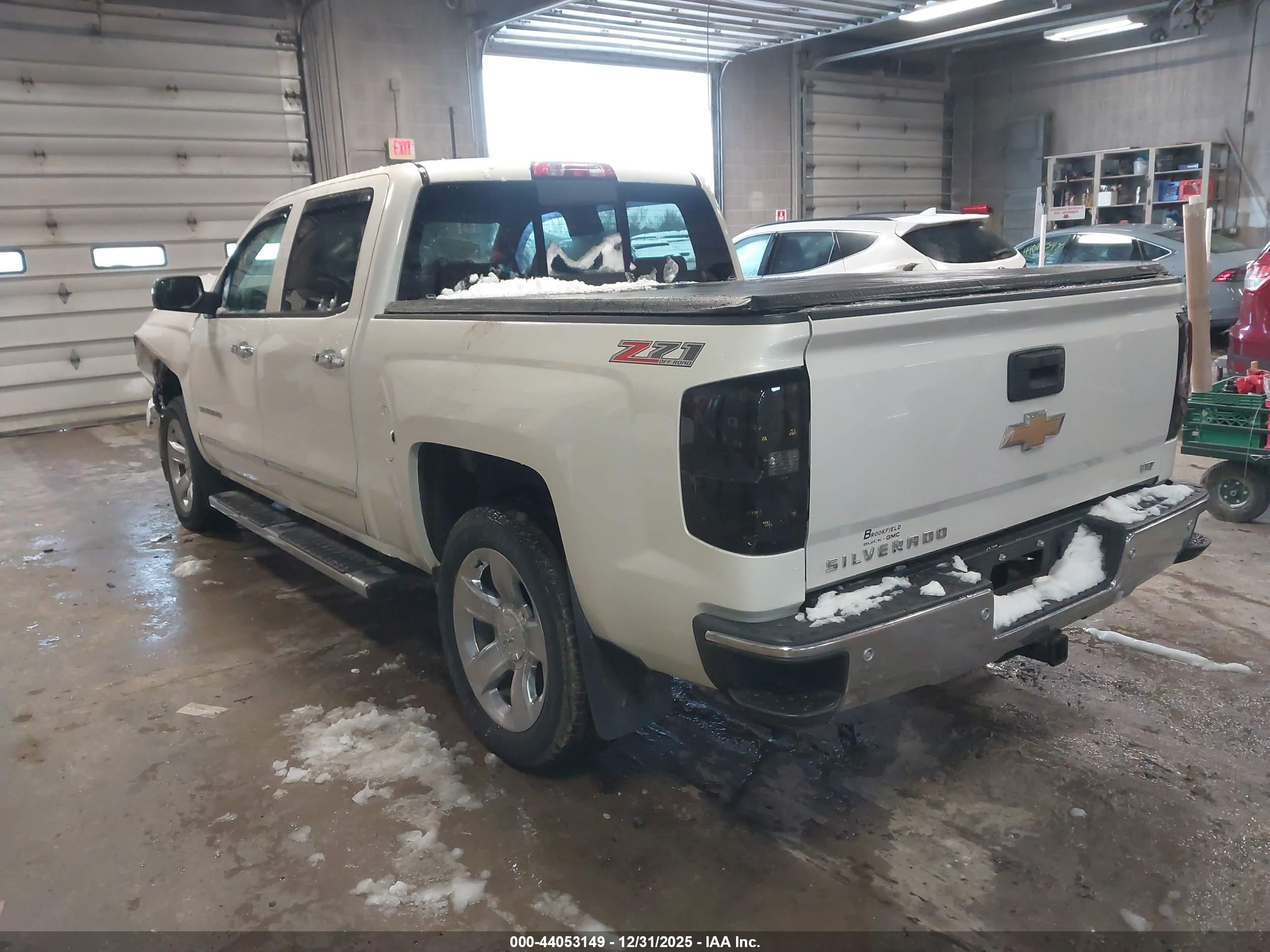 CHEVROLET SILVERADO image 3