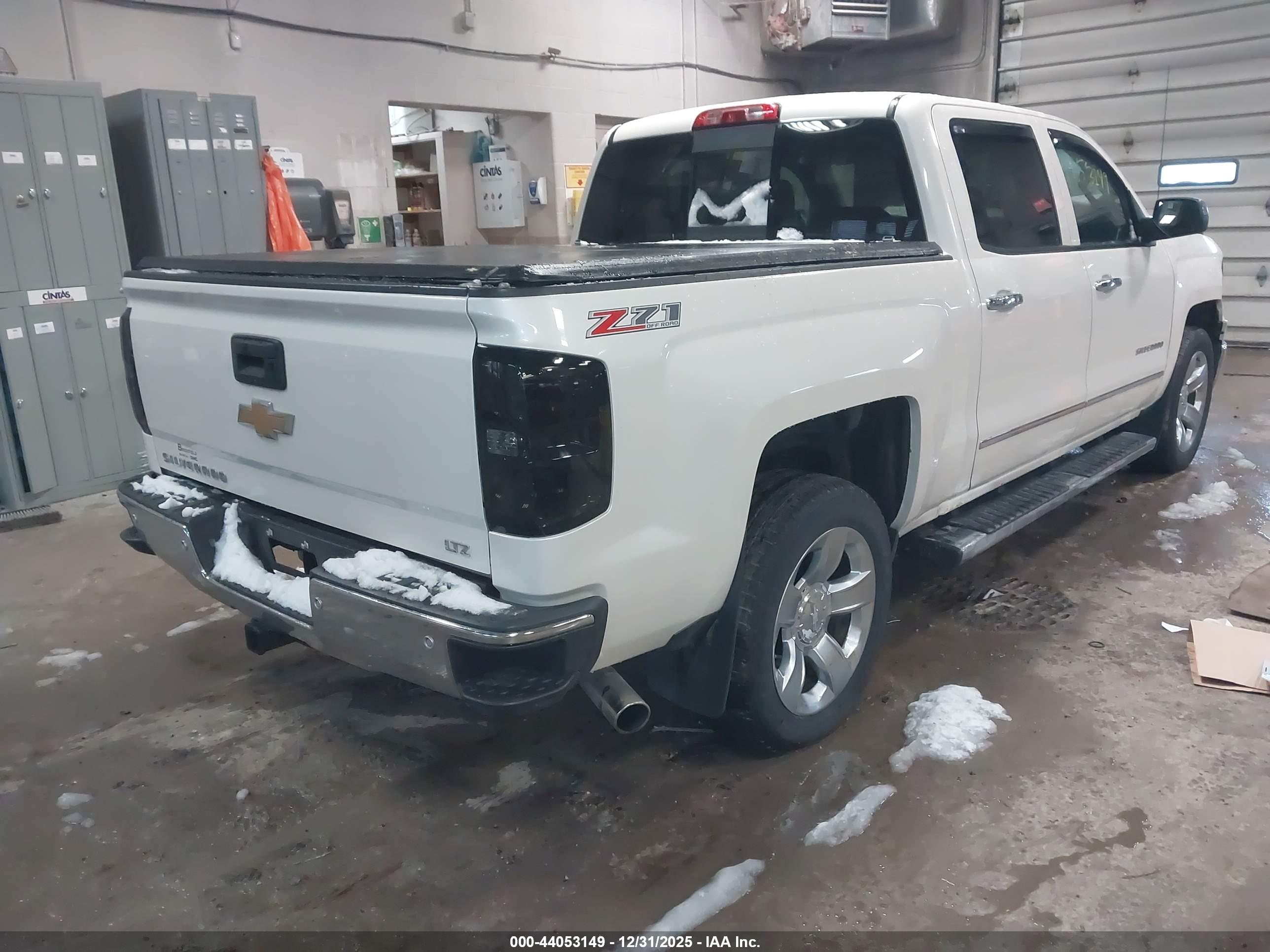 CHEVROLET SILVERADO image 4