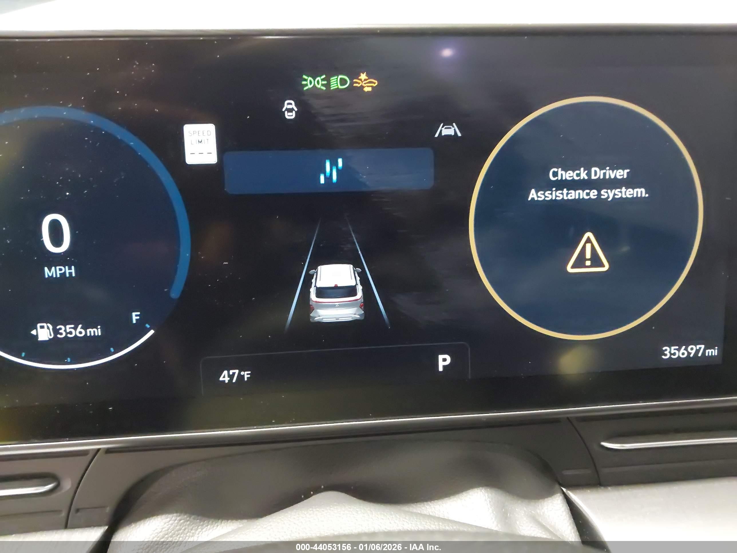 HYUNDAI KONA image 7