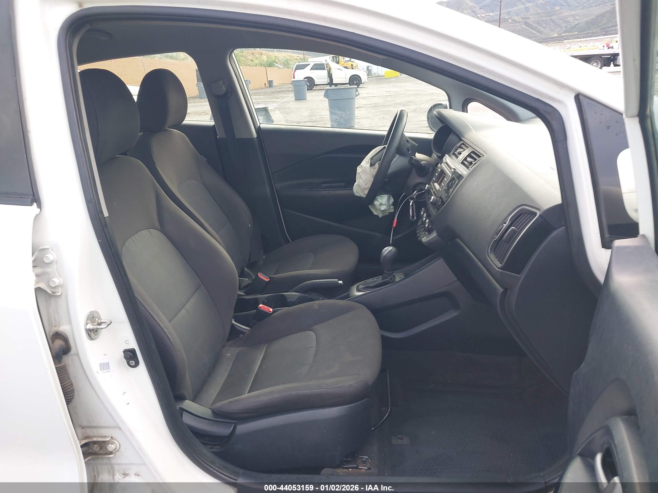 KIA RIO image 5