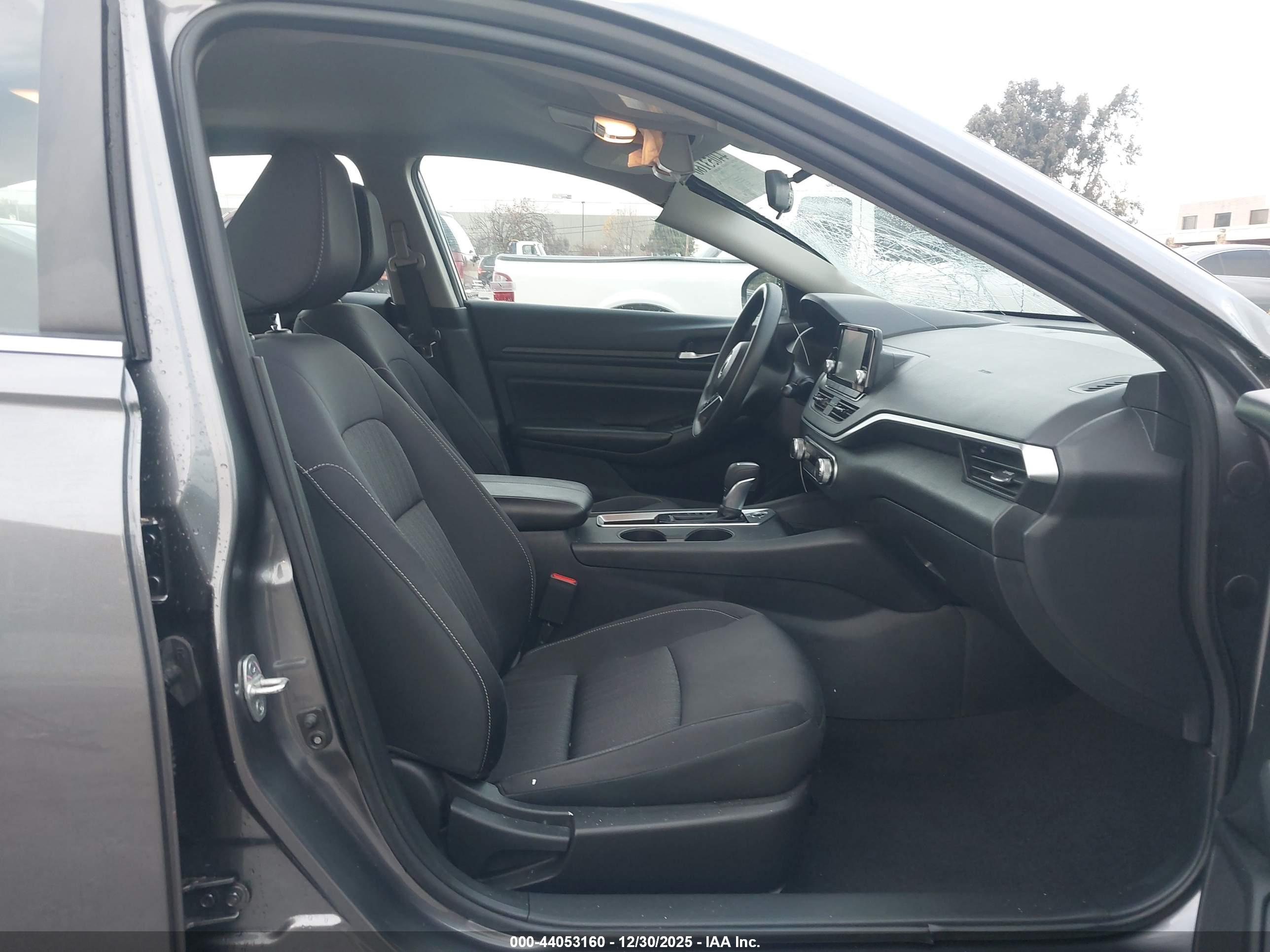 NISSAN ALTIMA image 5