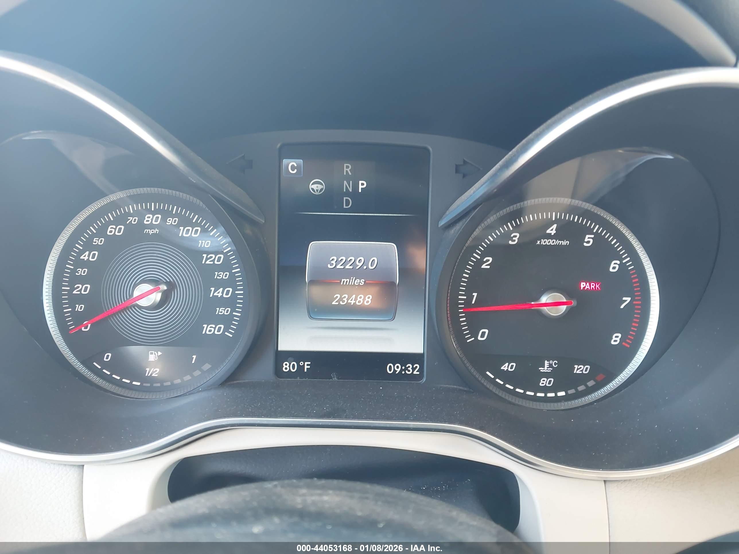 MERCEDES-BENZ GLC image 7
