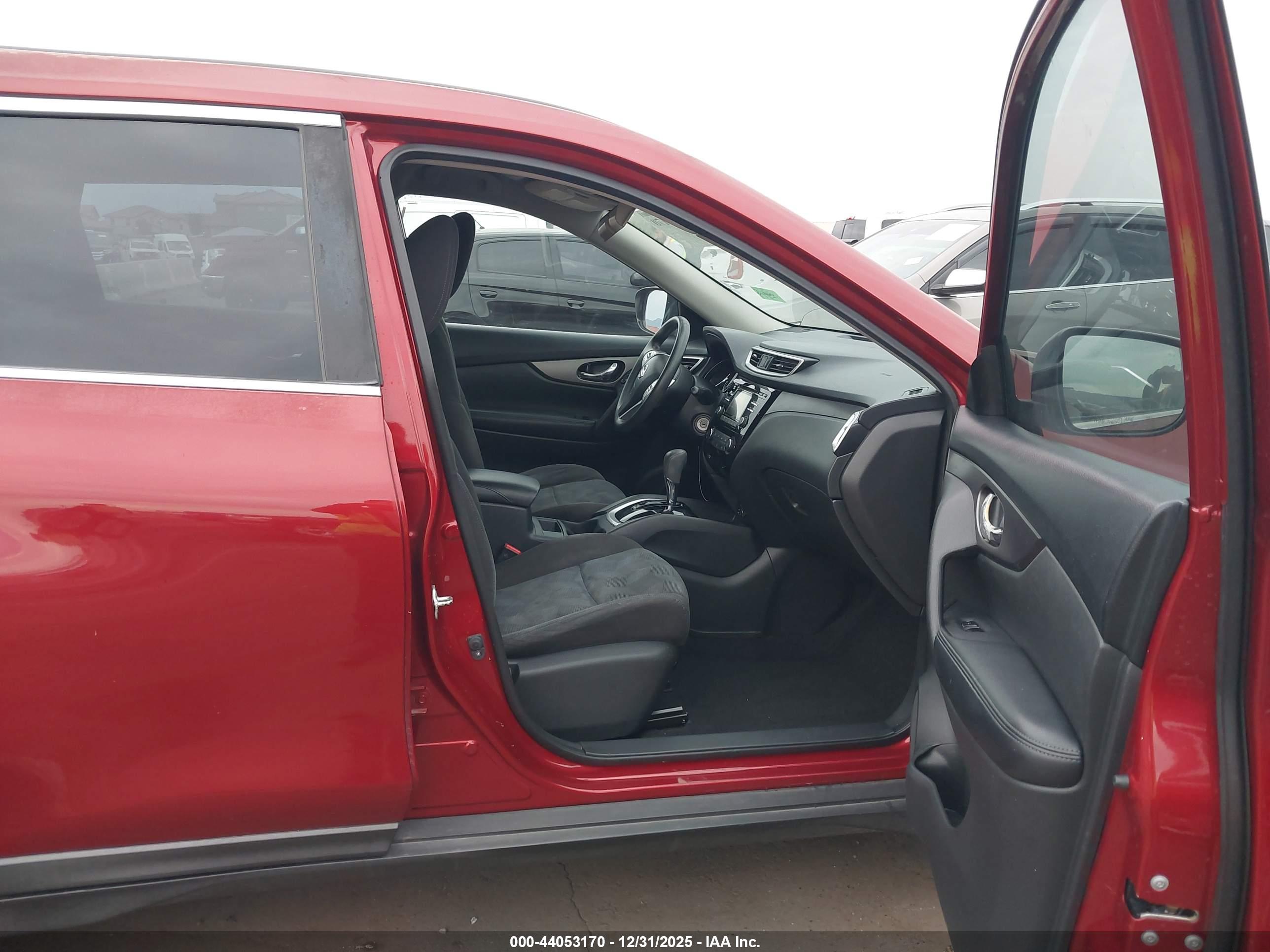 NISSAN ROGUE image 5
