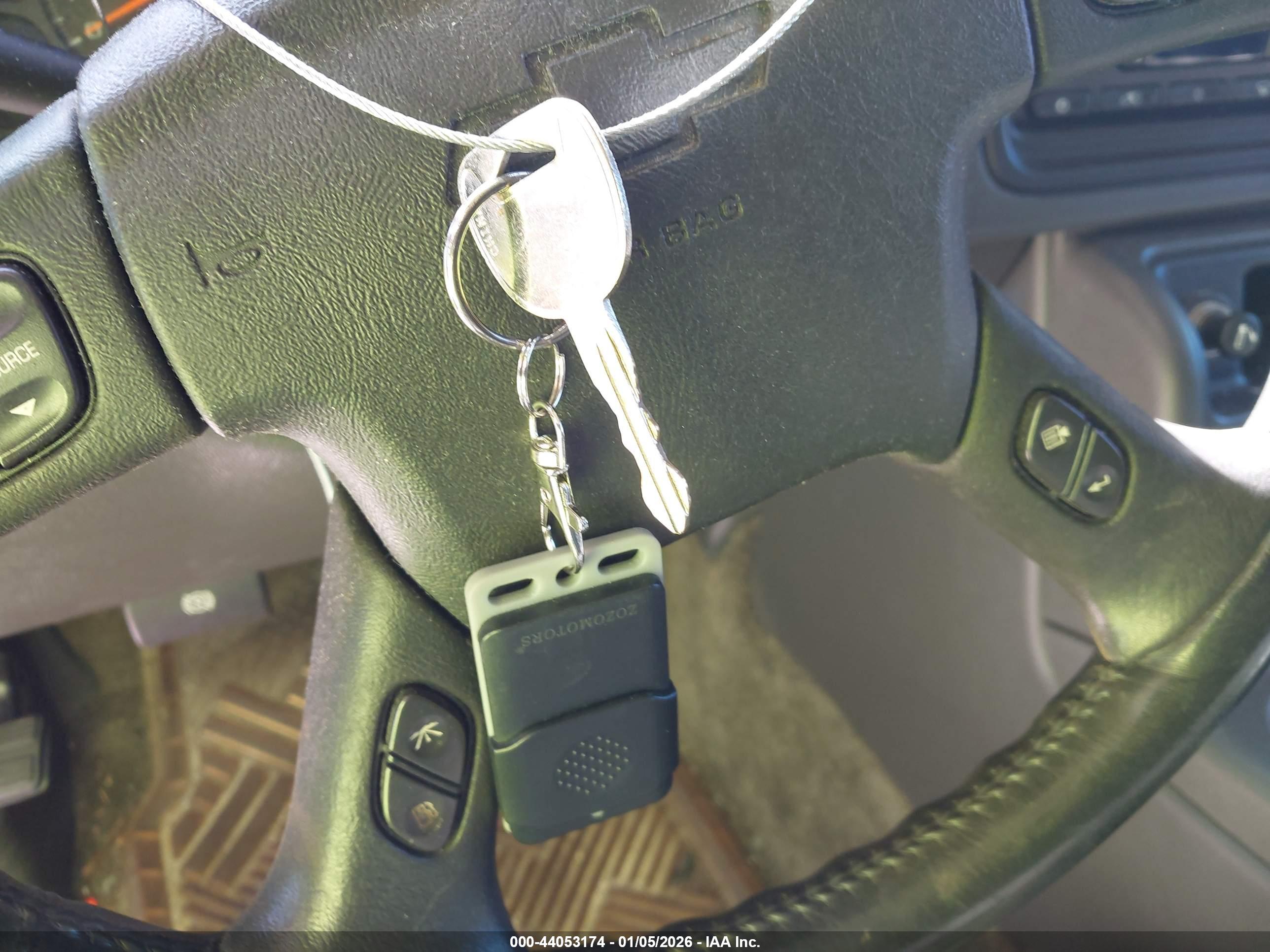 CHEVROLET AVALANCHE image 11