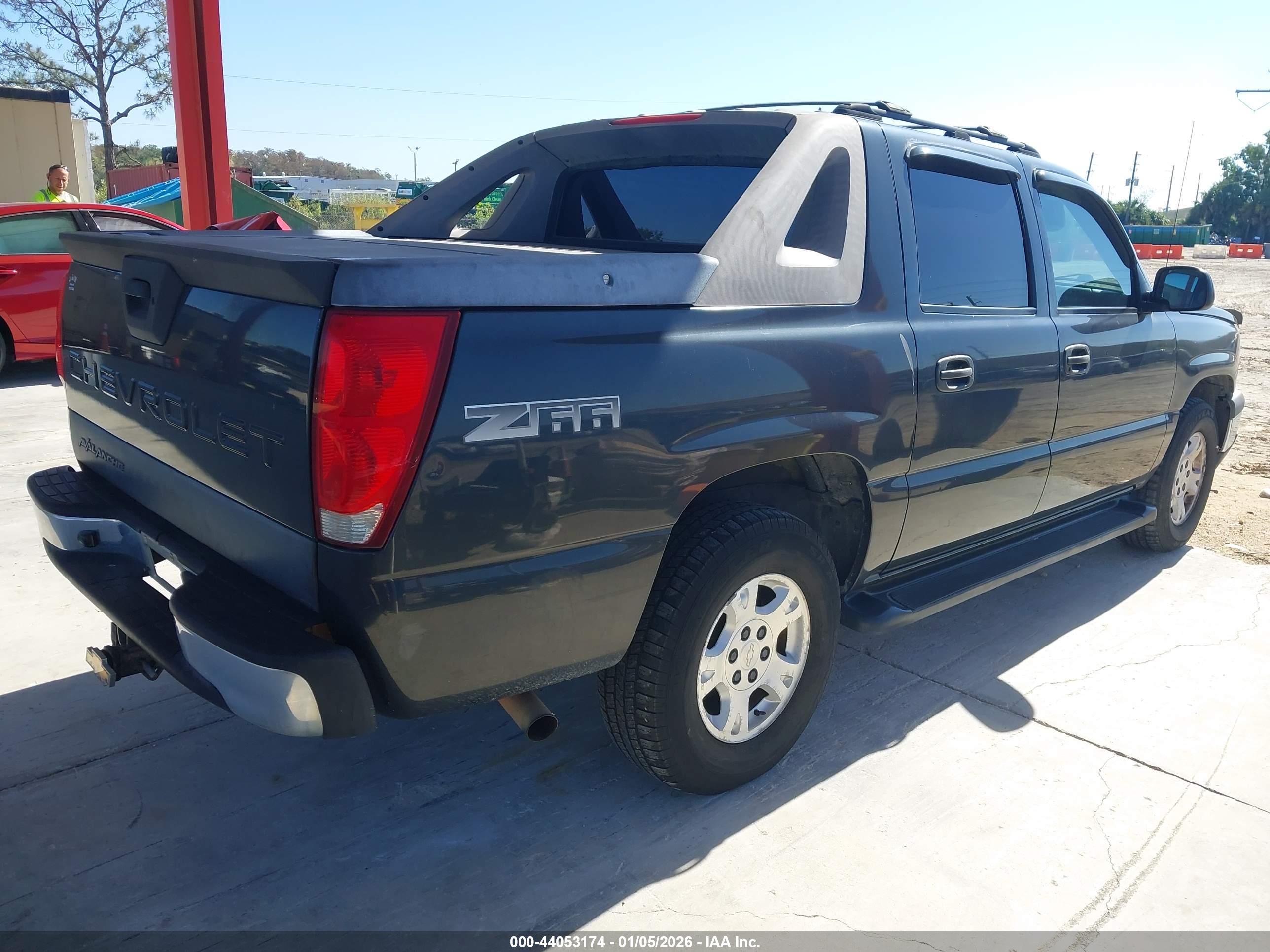 CHEVROLET AVALANCHE image 4