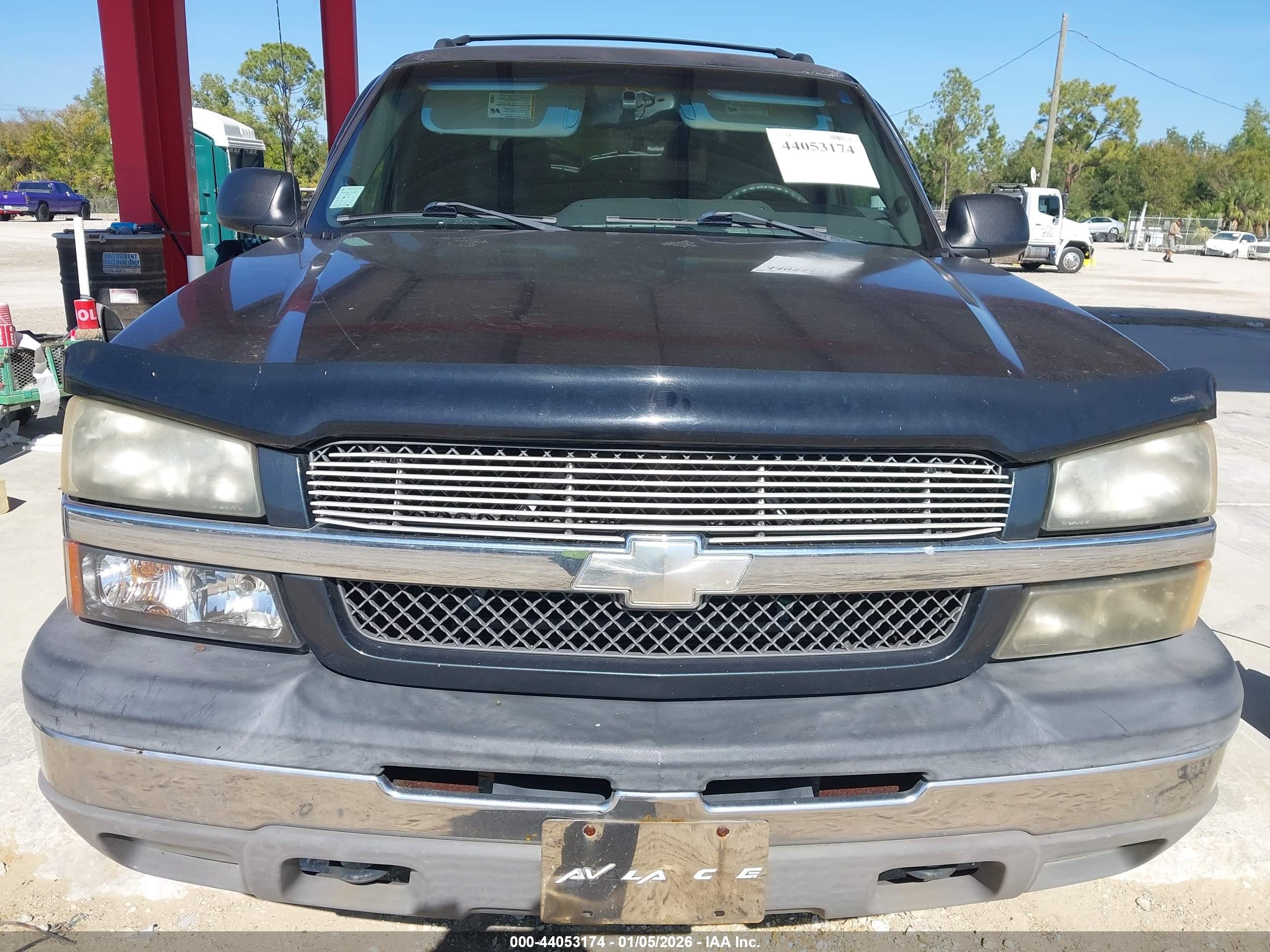 CHEVROLET AVALANCHE image 6
