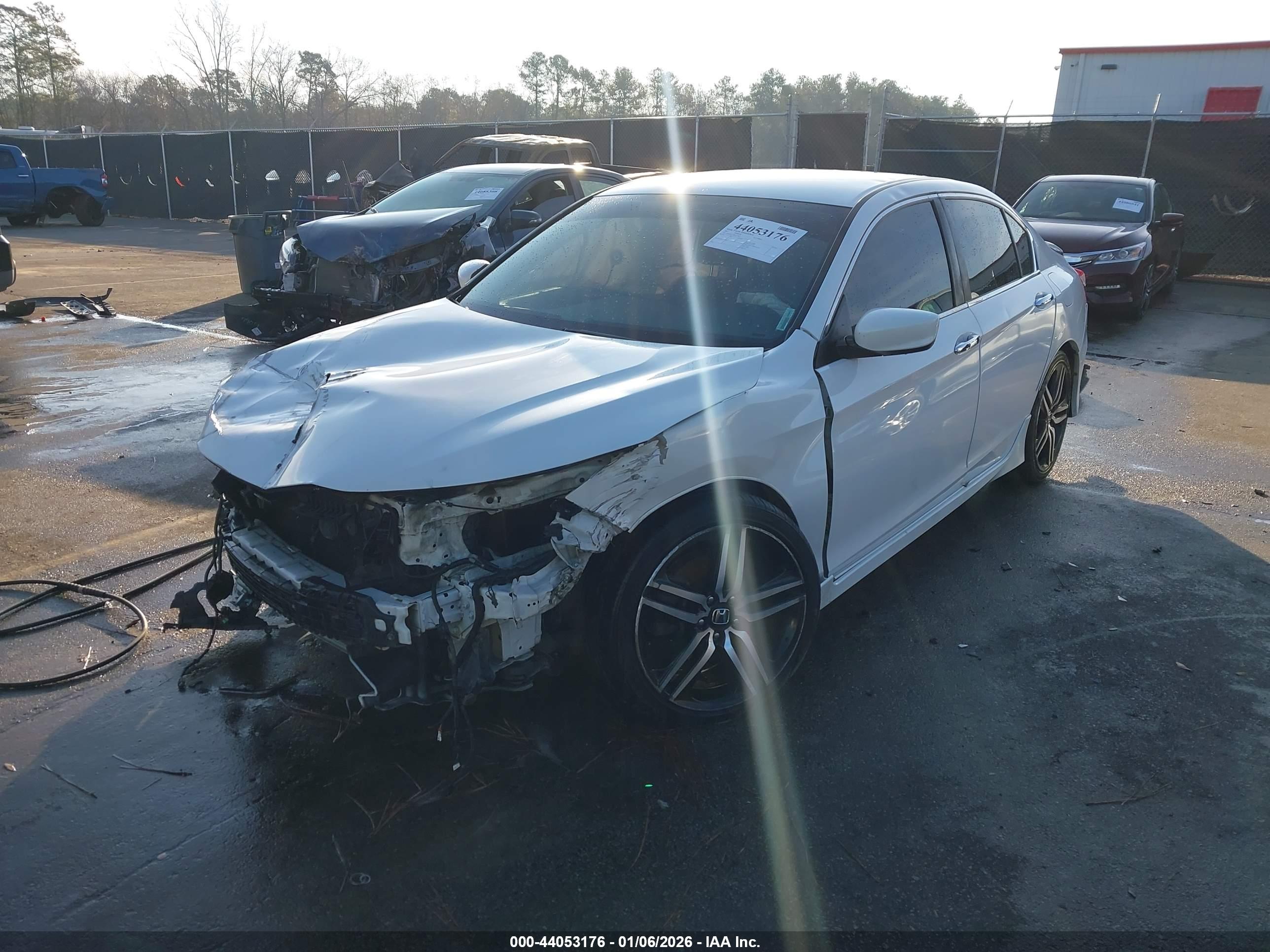 HONDA ACCORD image 2