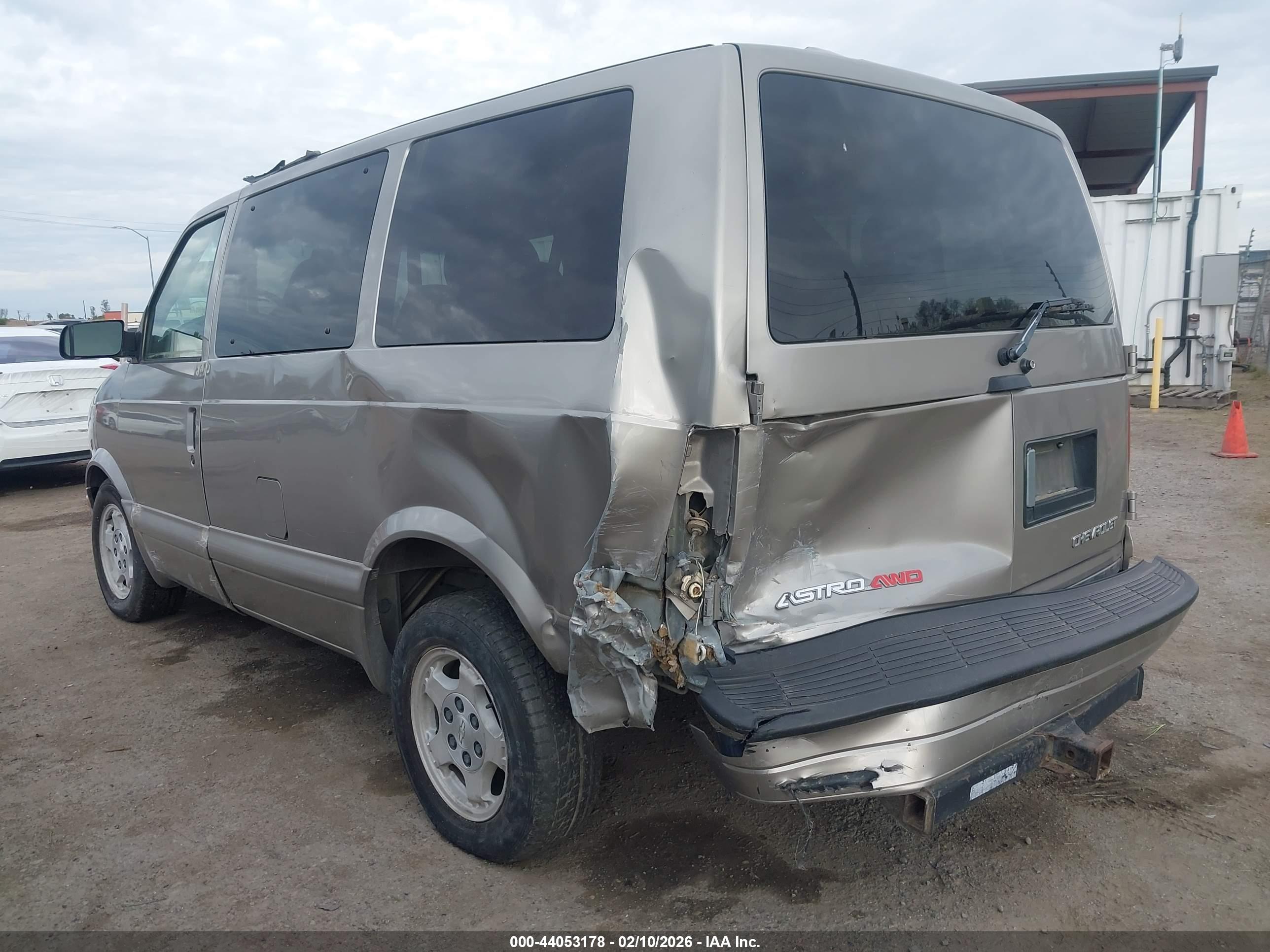 CHEVROLET ASTRO image 3