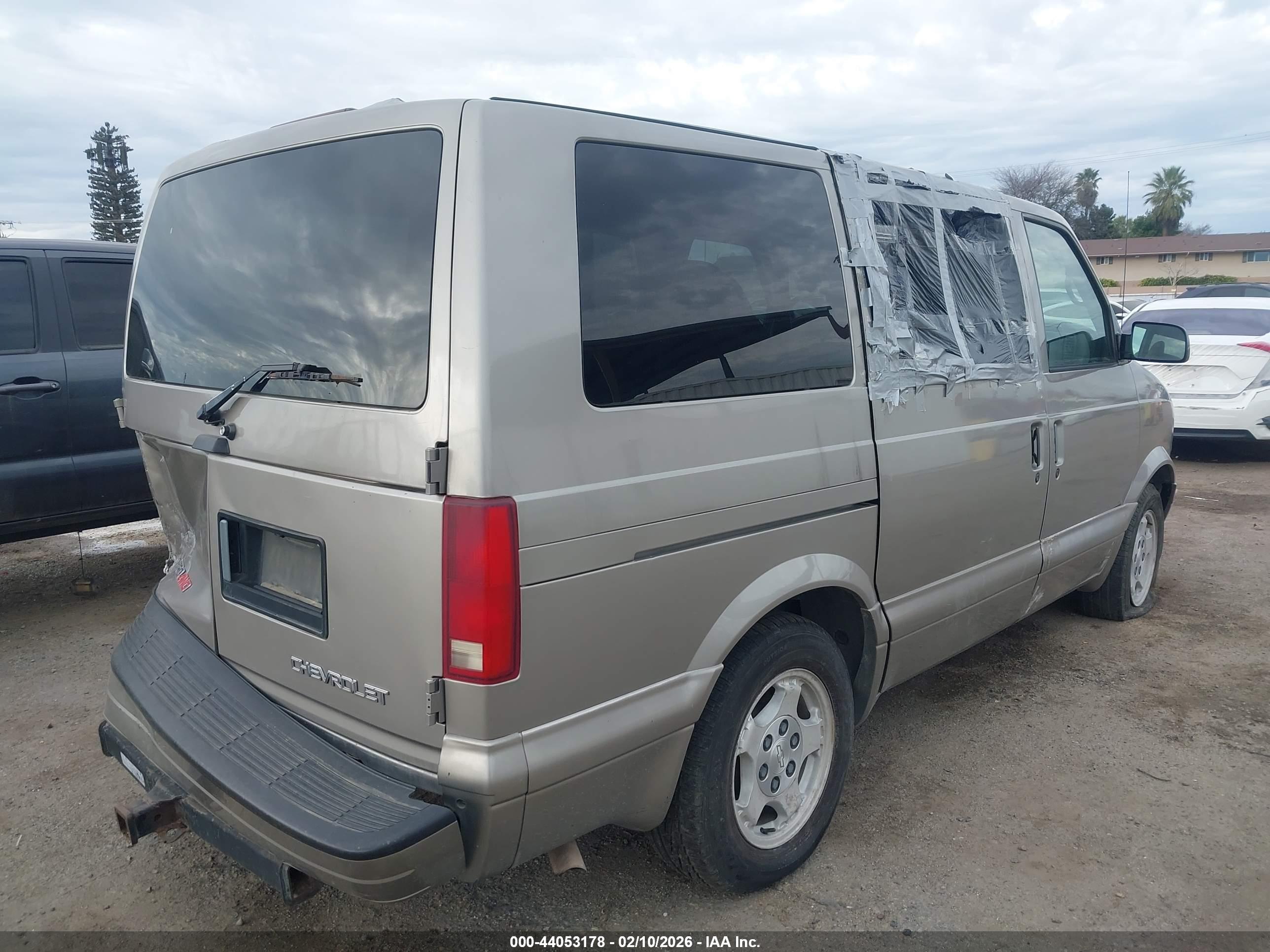 CHEVROLET ASTRO image 4