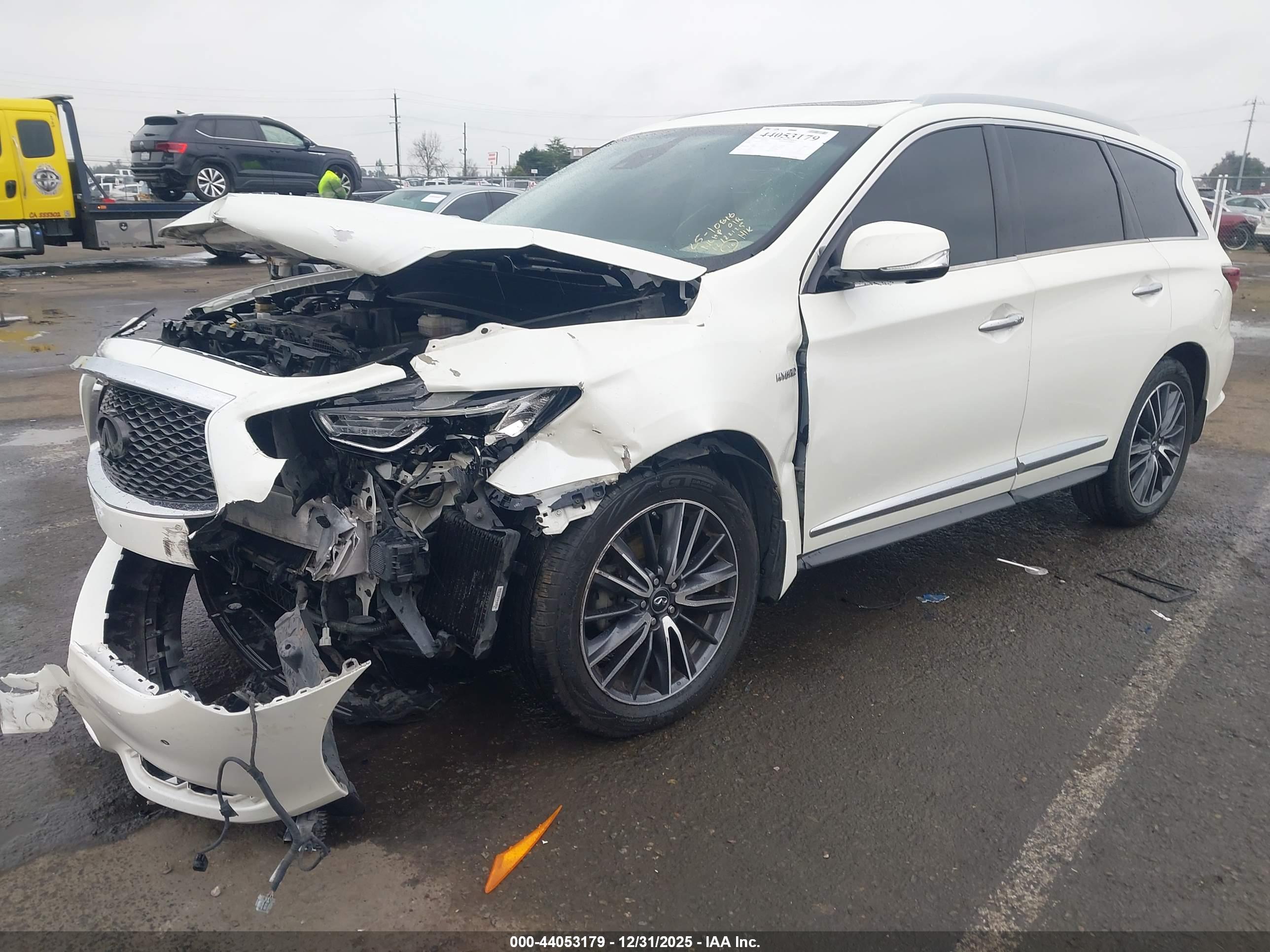 INFINITI QX60 image 2