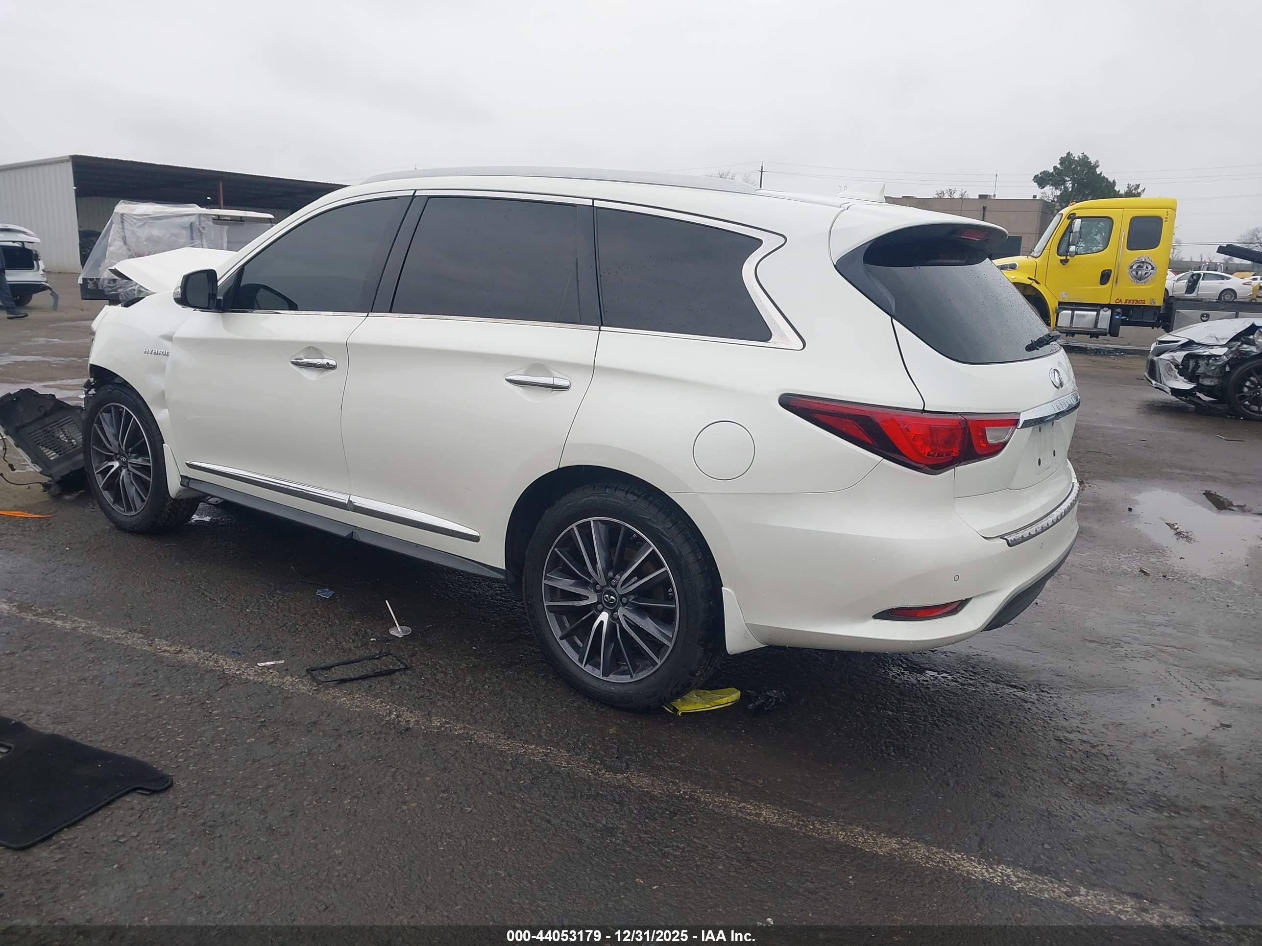INFINITI QX60 image 3