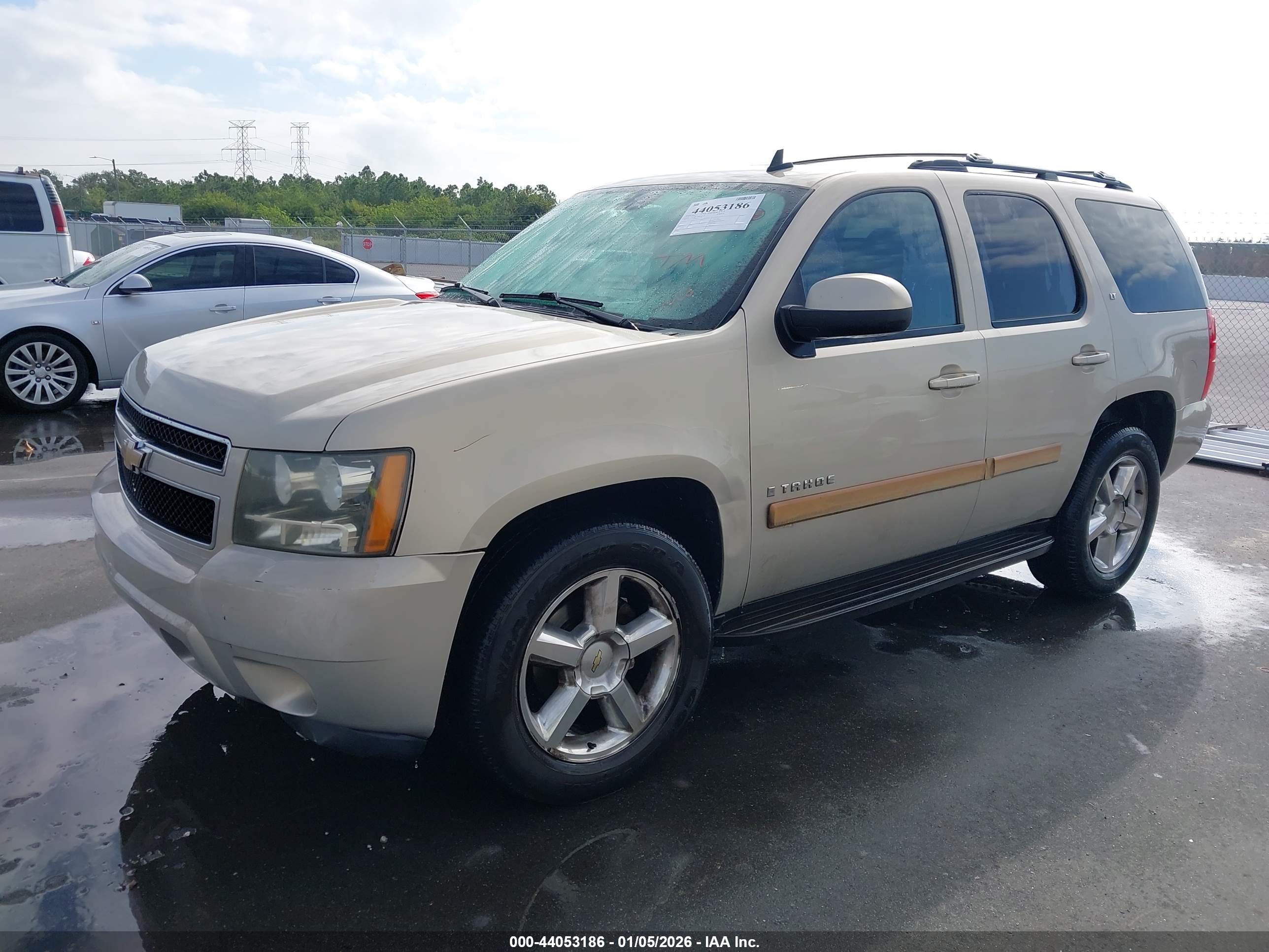 CHEVROLET TAHOE image 2