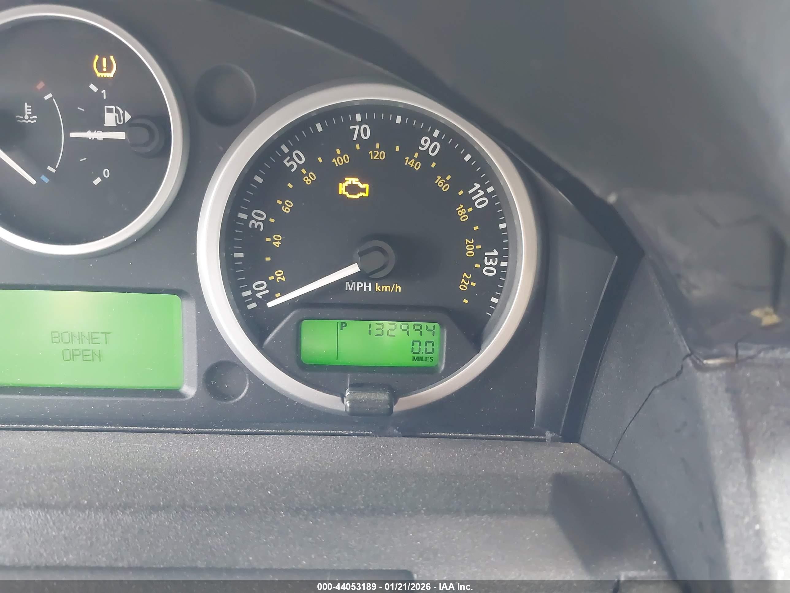 LAND ROVER image 7
