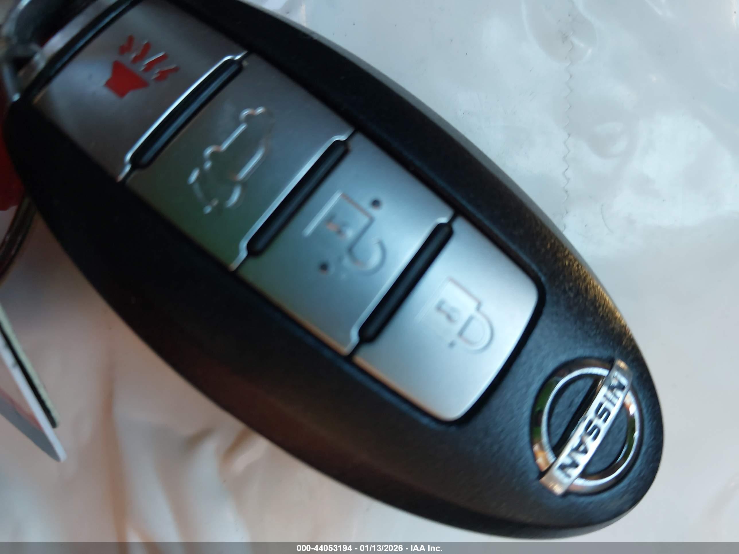 NISSAN MURANO image 11