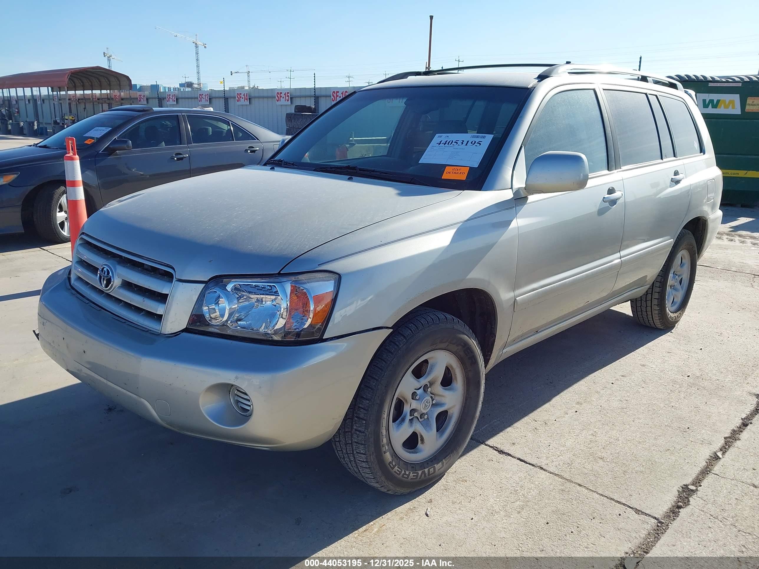 TOYOTA HIGHLANDER image 2
